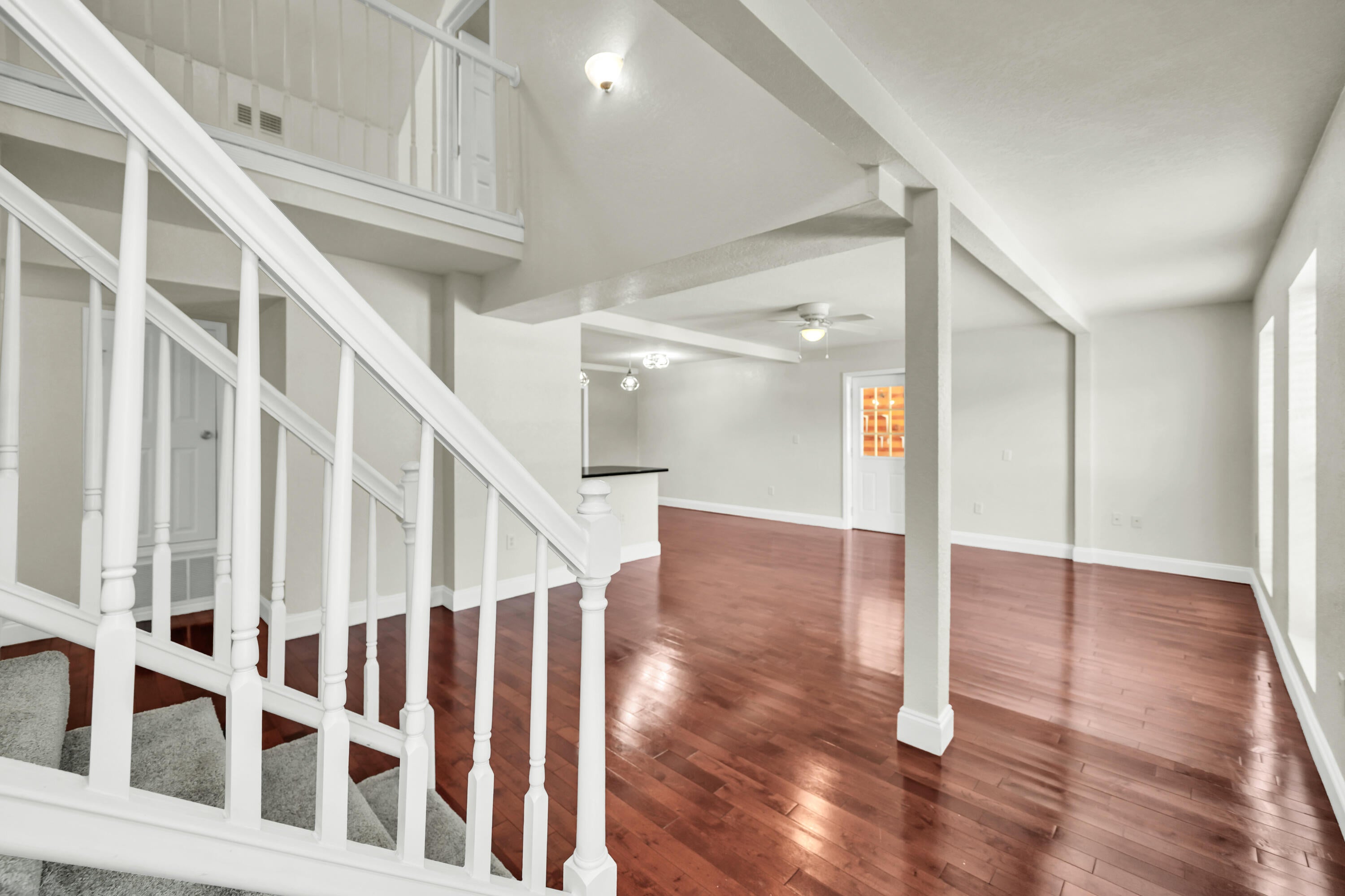 YACHT CLUB ESTATES - Residential