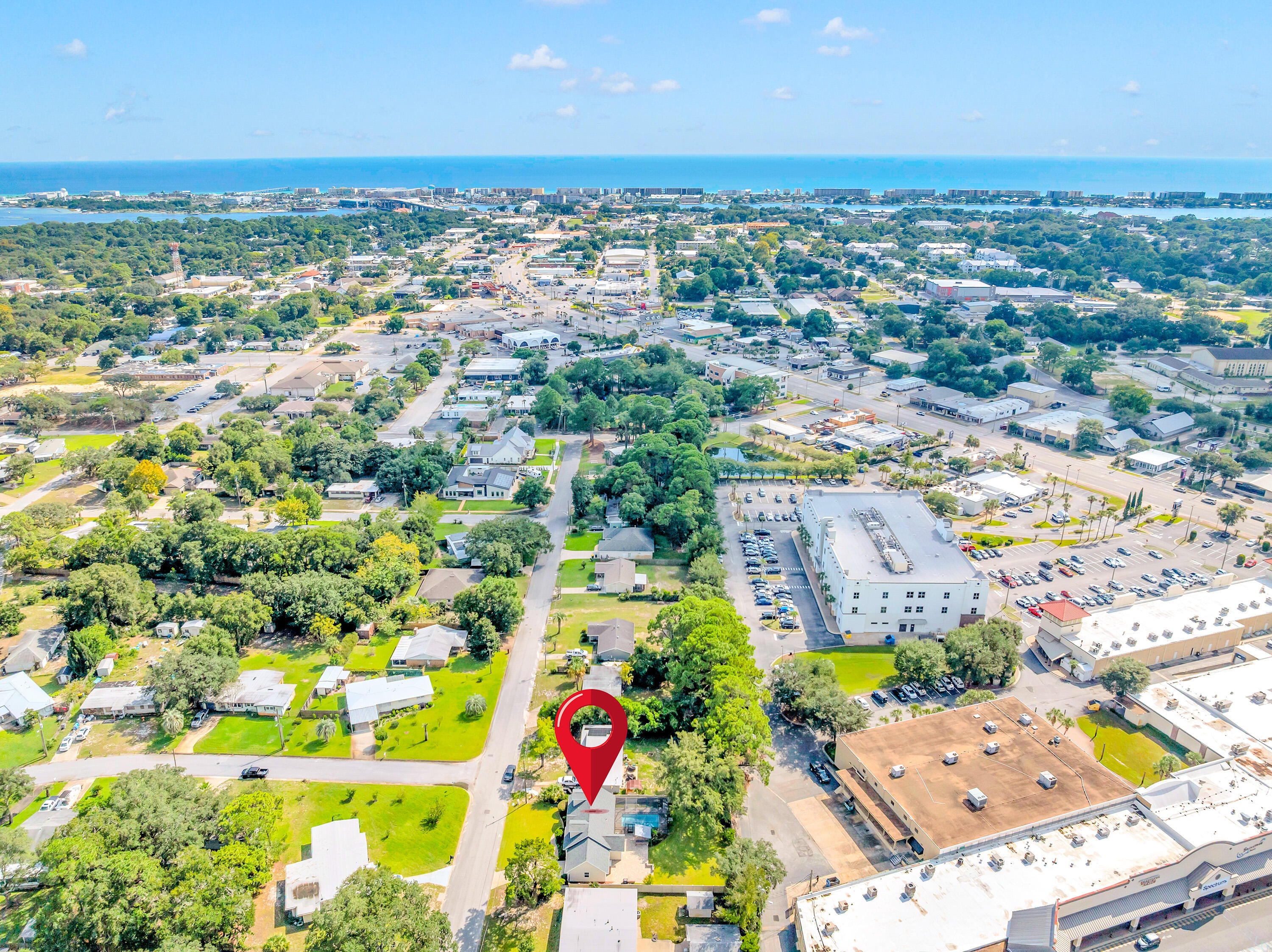 YACHT CLUB ESTATES - Residential