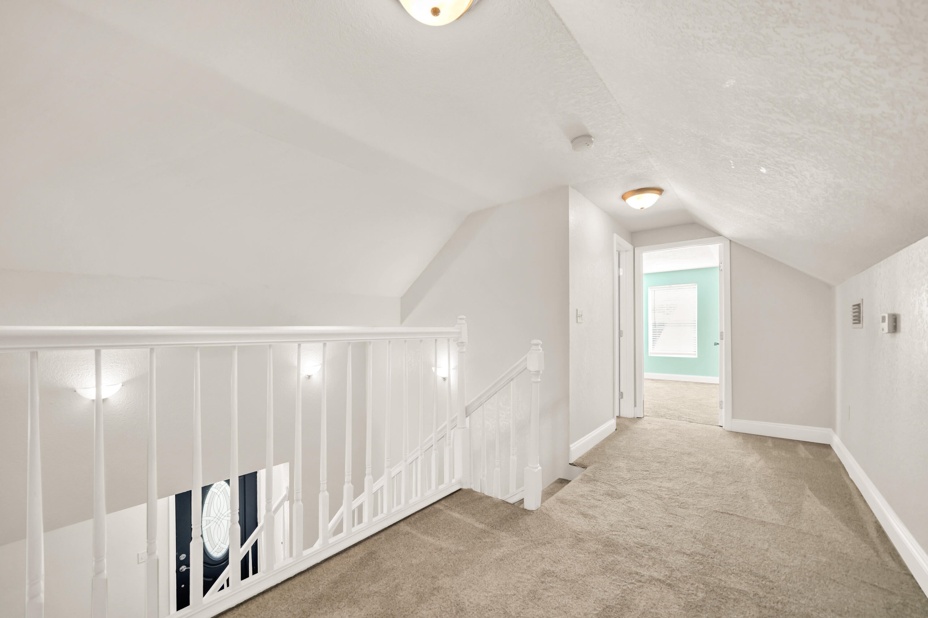 YACHT CLUB ESTATES - Residential