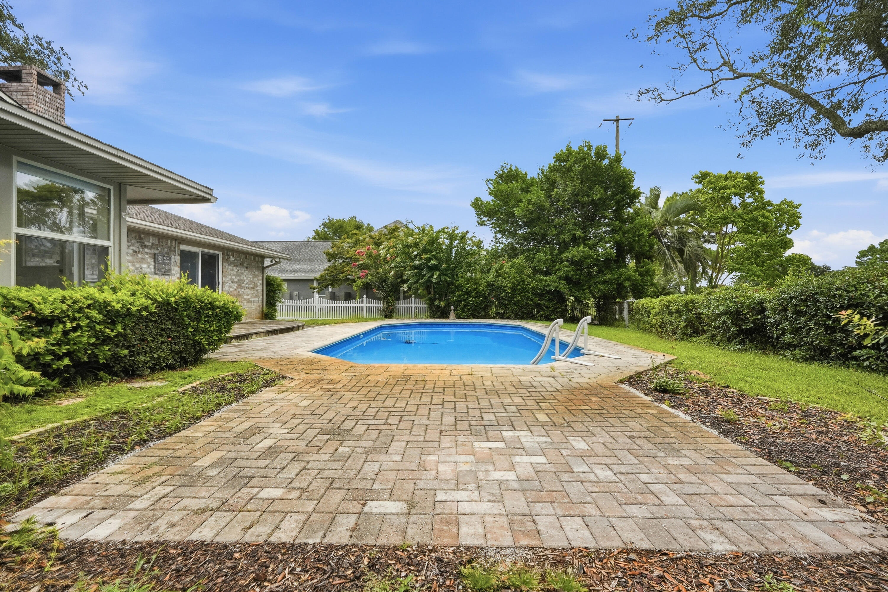 LAKE LORRAINE ESTATES - Residential