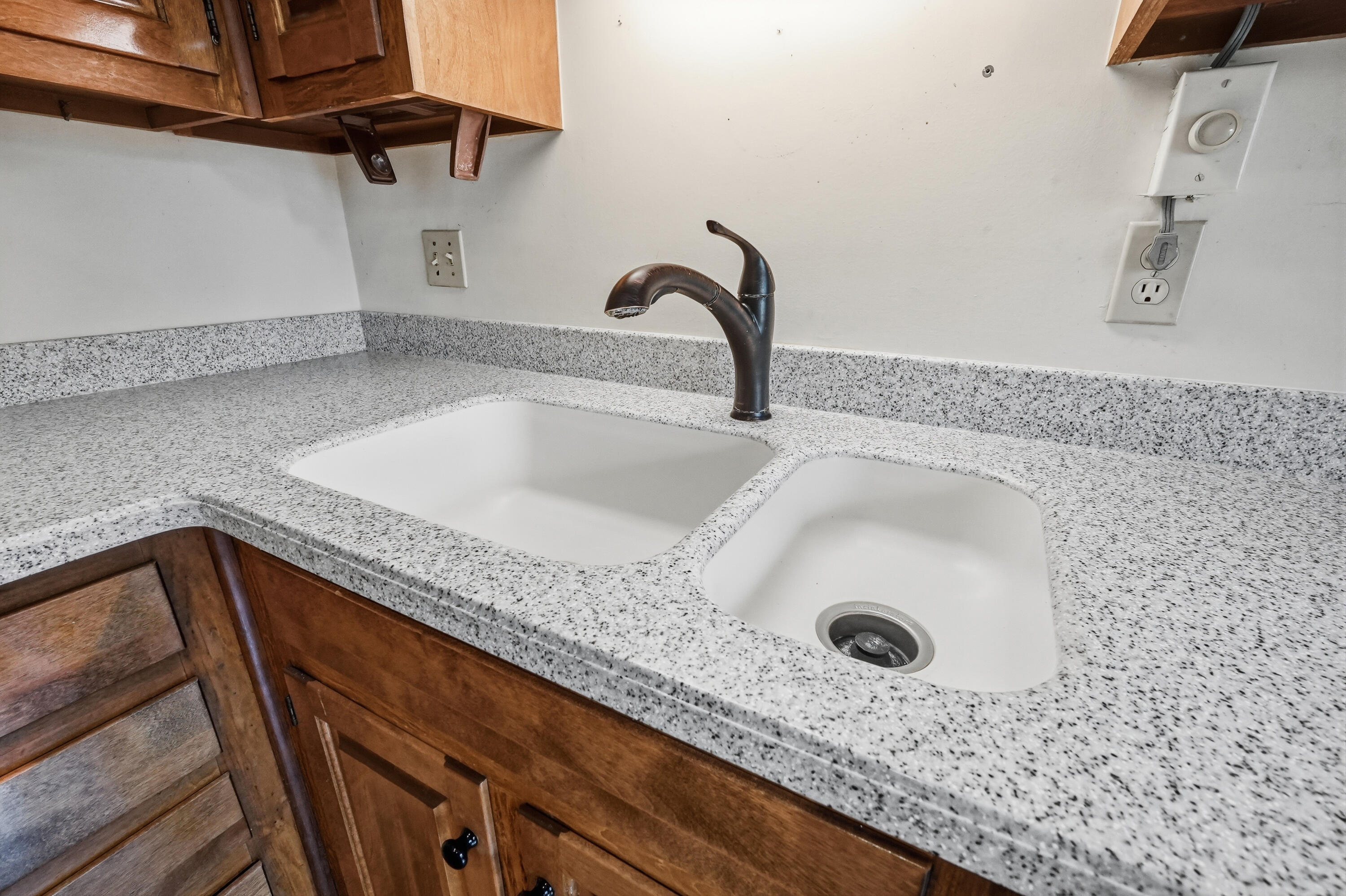 LAKE LORRAINE ESTATES - Residential