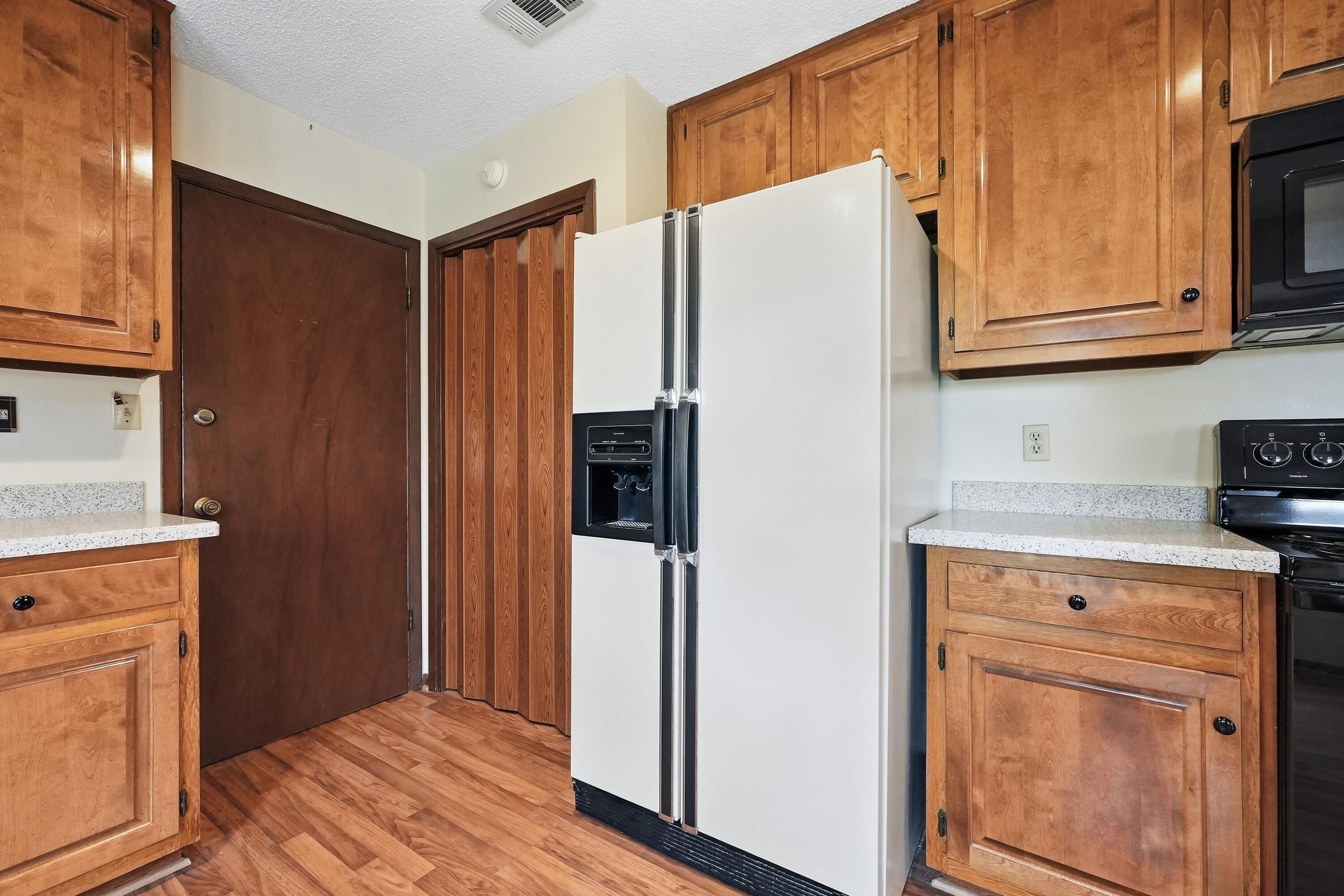 LAKE LORRAINE ESTATES - Residential