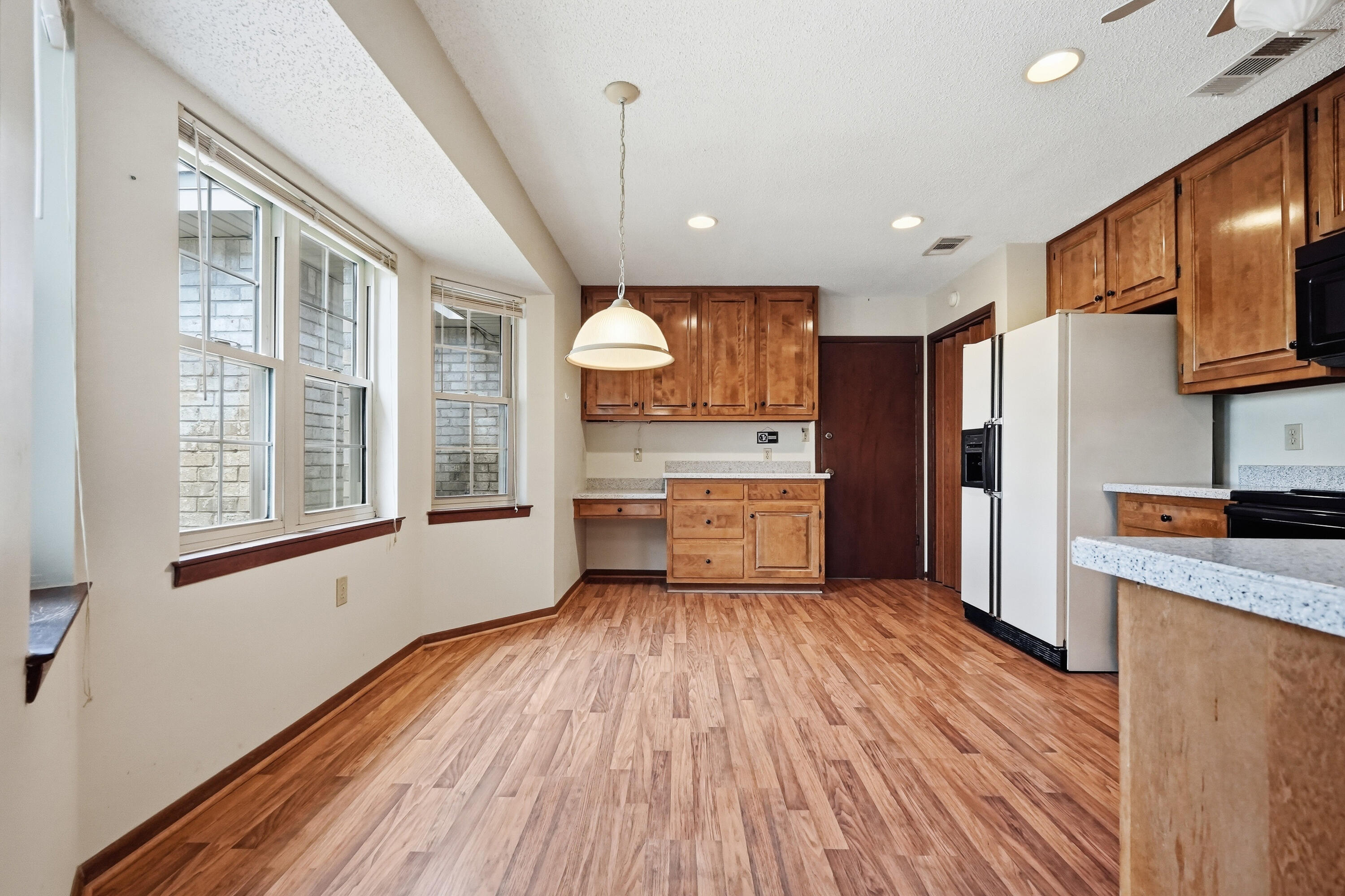 LAKE LORRAINE ESTATES - Residential