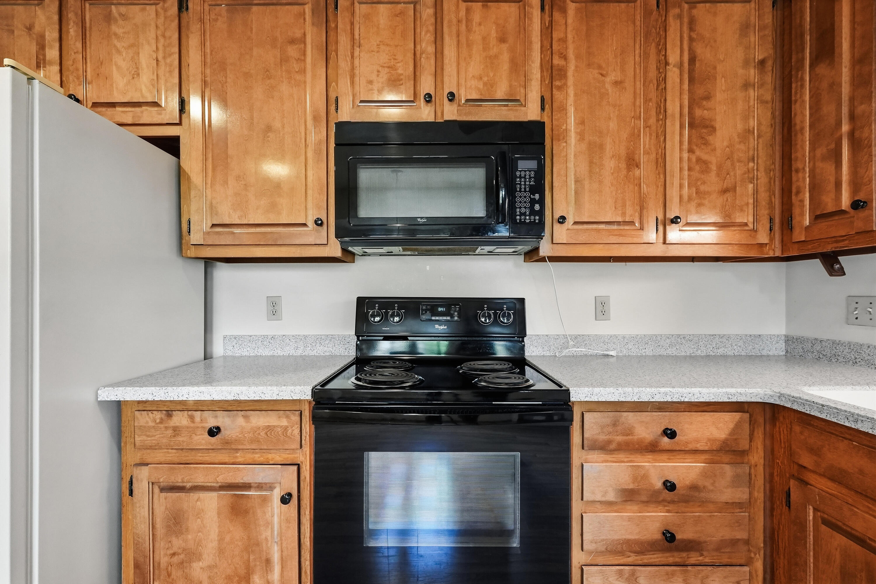 LAKE LORRAINE ESTATES - Residential