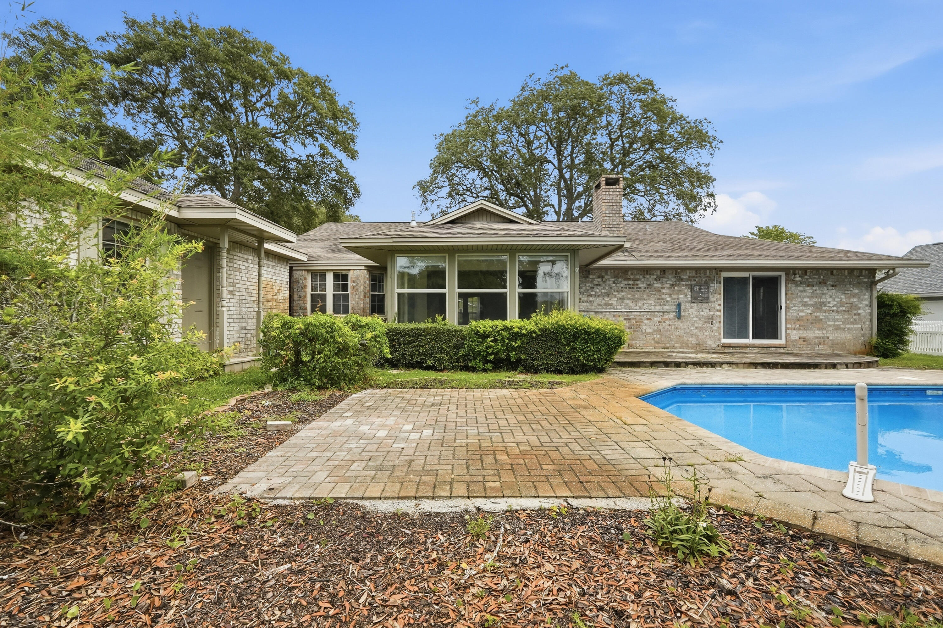 LAKE LORRAINE ESTATES - Residential
