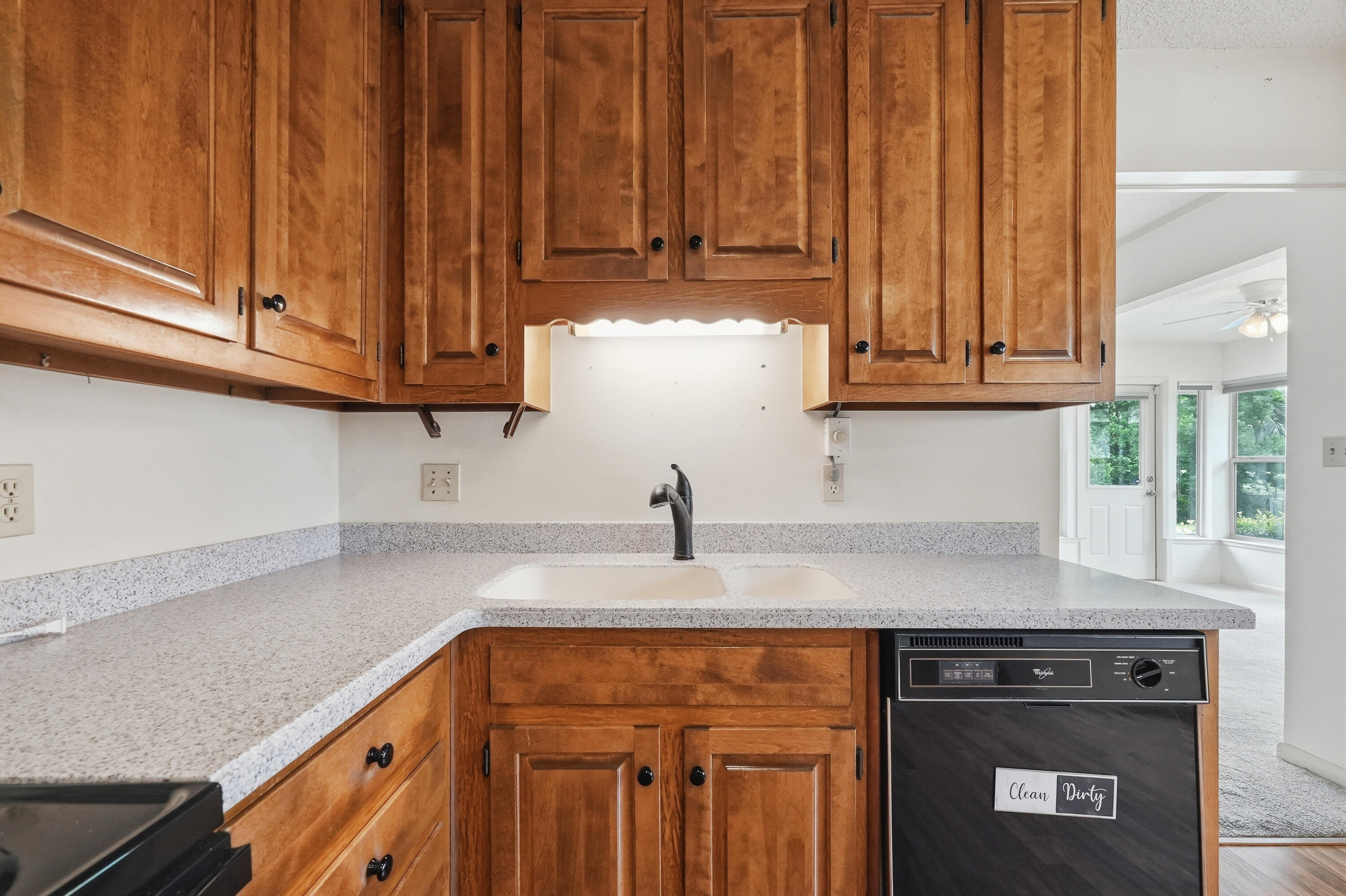 LAKE LORRAINE ESTATES - Residential