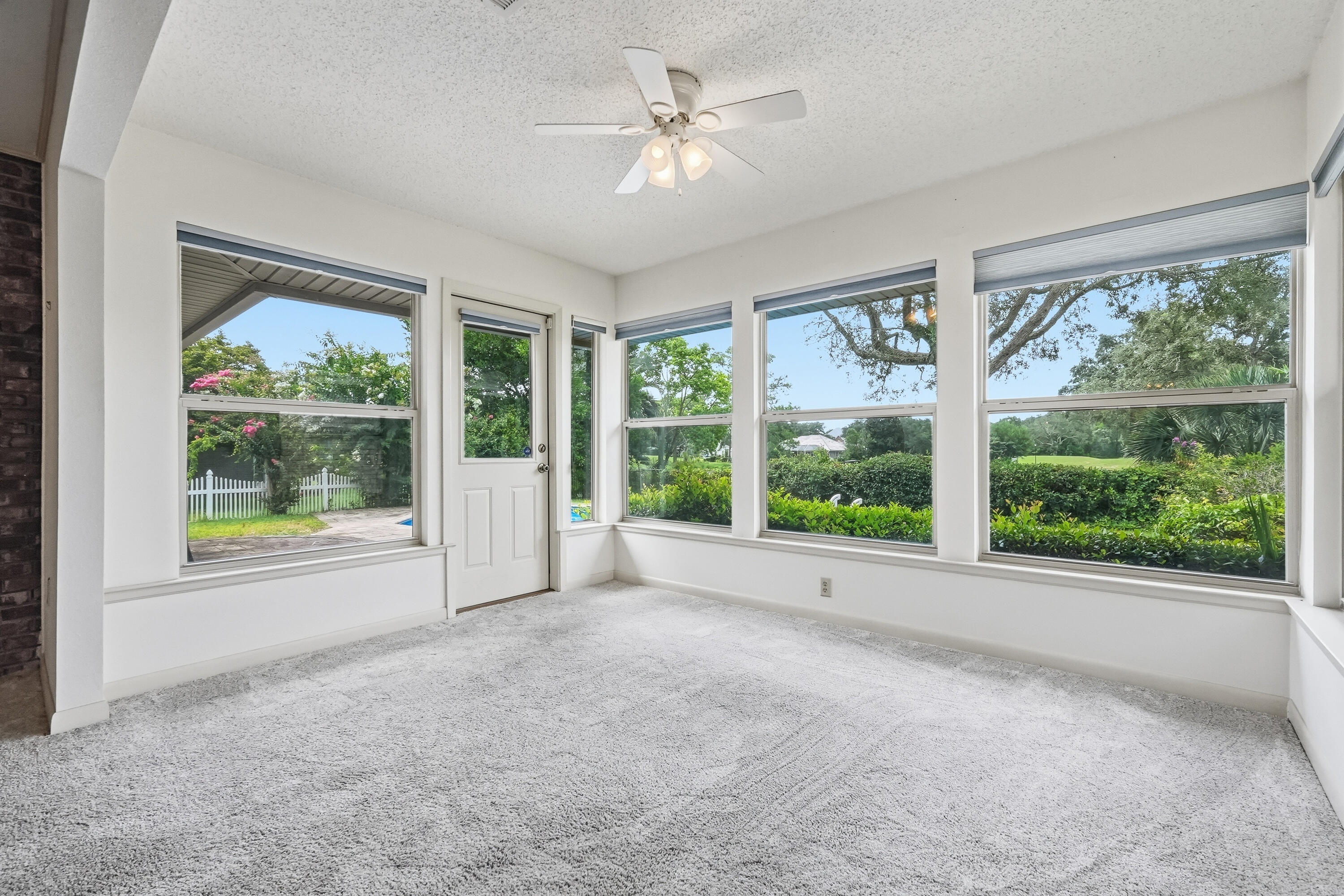 LAKE LORRAINE ESTATES - Residential