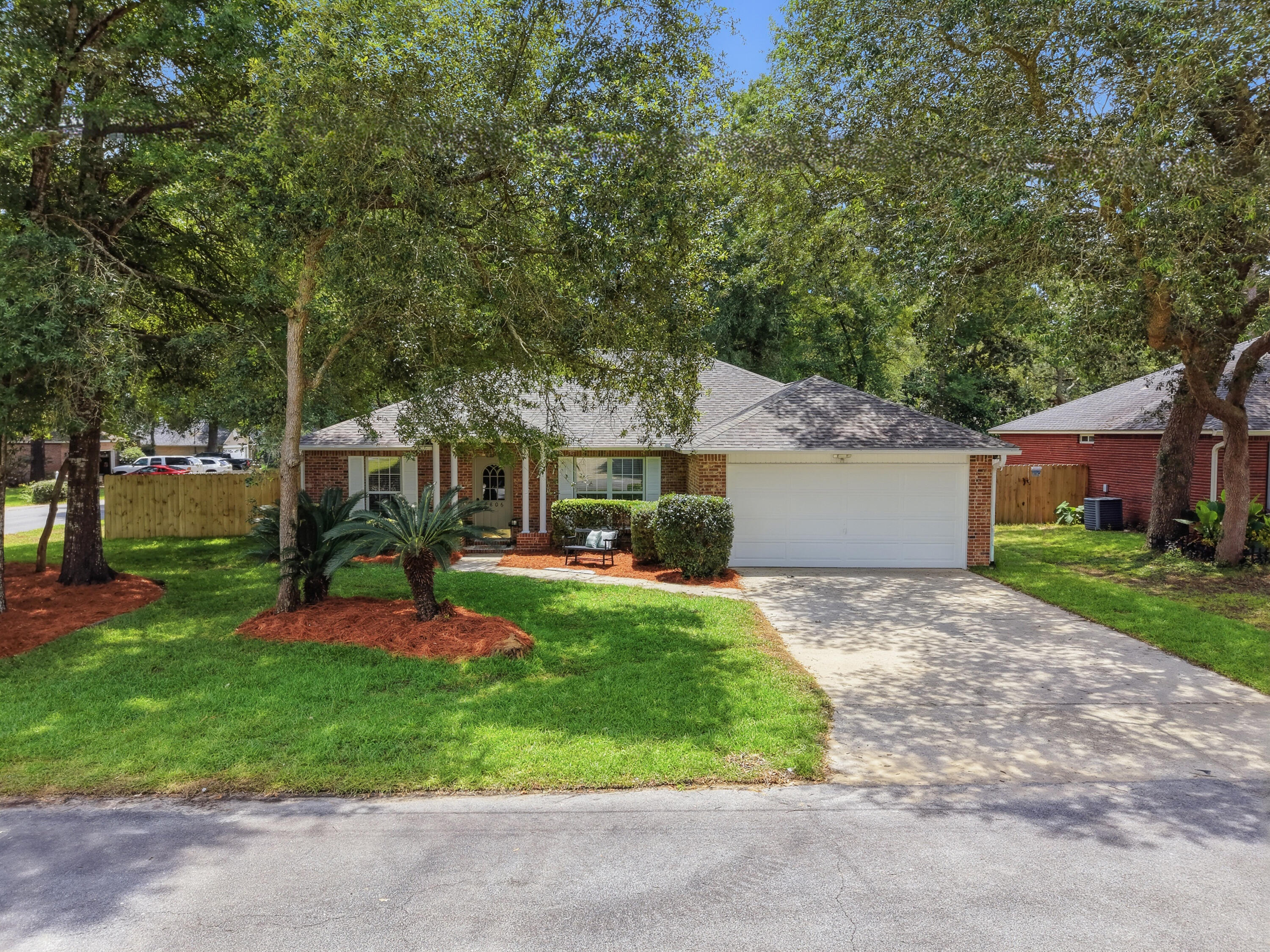 PINNACLE POINT - Residential