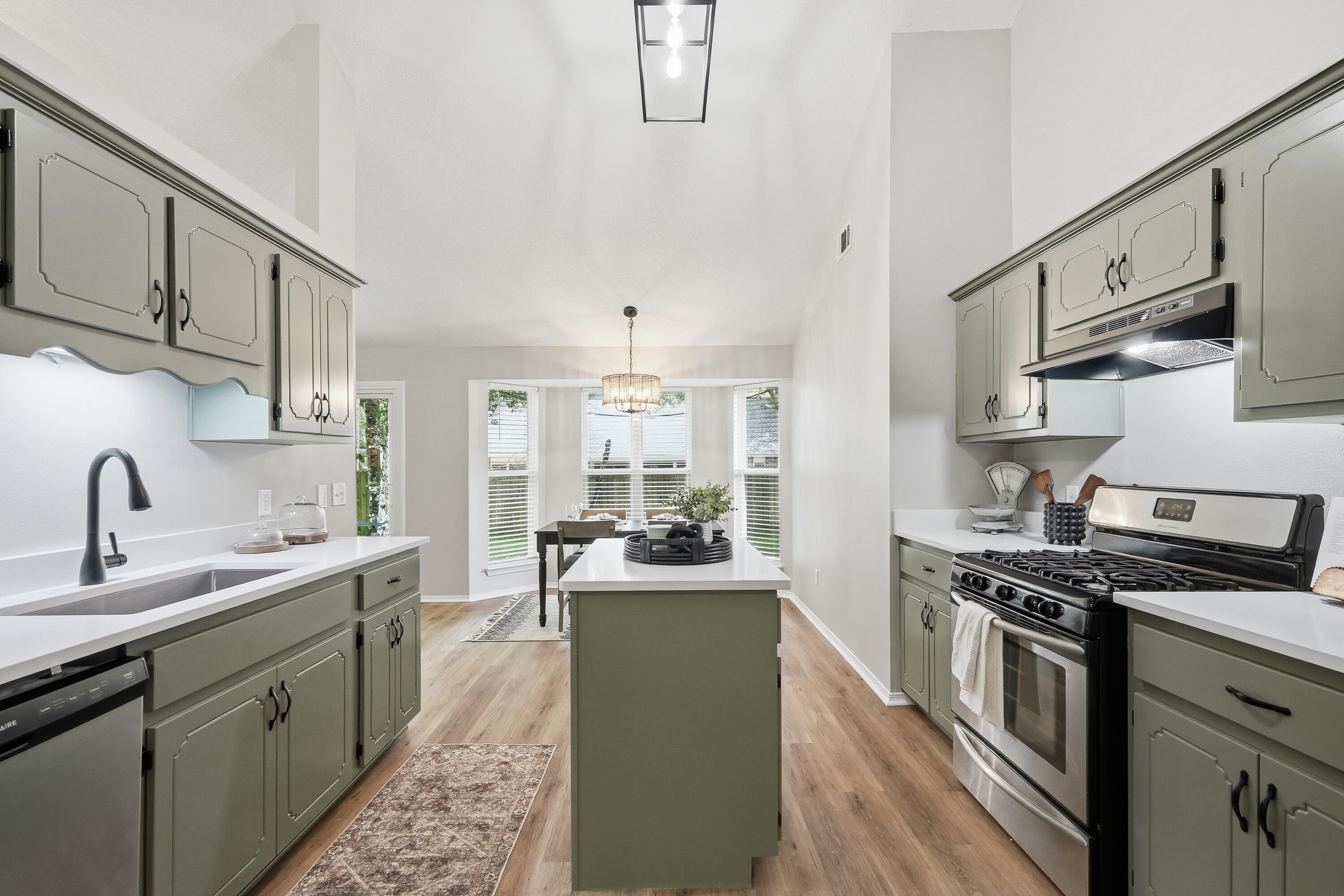 PINNACLE POINT - Residential