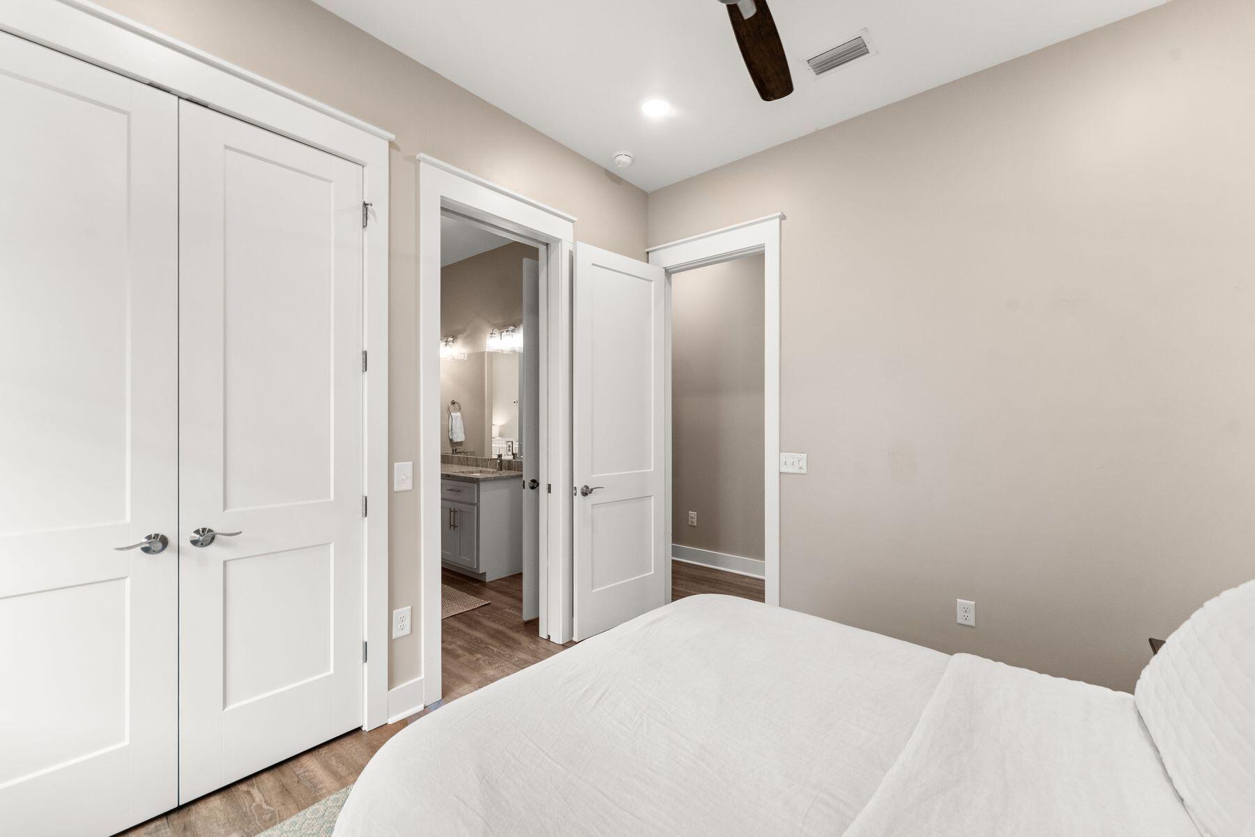 MAGNOLIA BEACH - Residential Lease