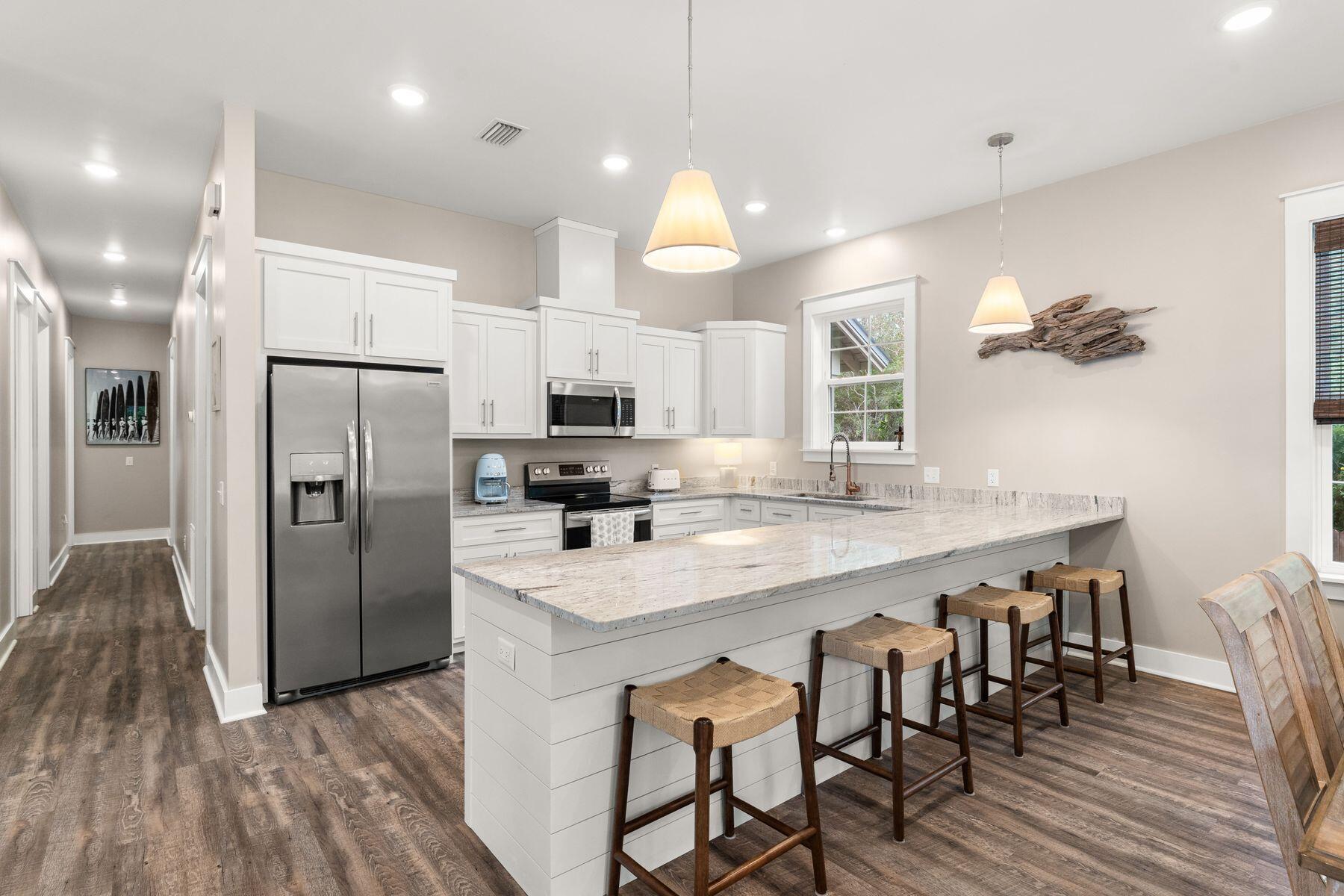 MAGNOLIA BEACH - Residential Lease