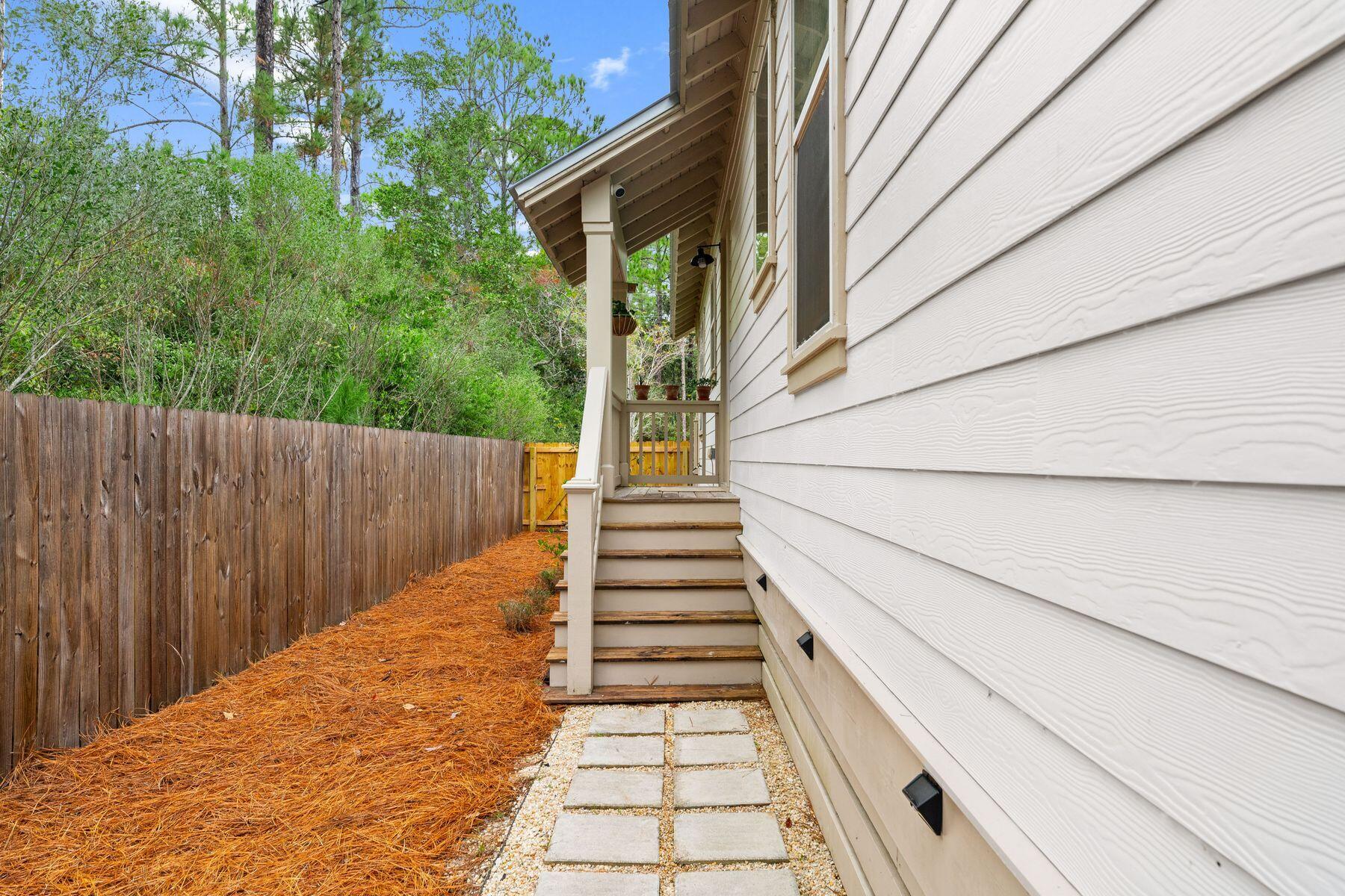 MAGNOLIA BEACH - Residential Lease