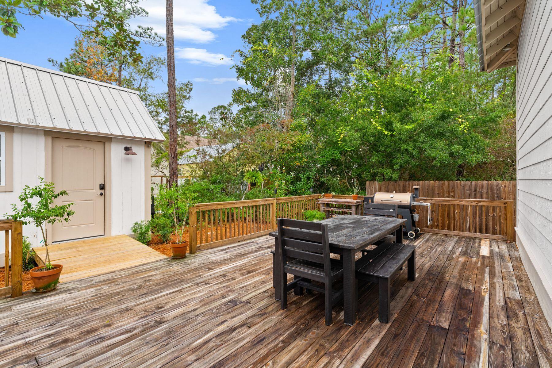 MAGNOLIA BEACH - Residential Lease