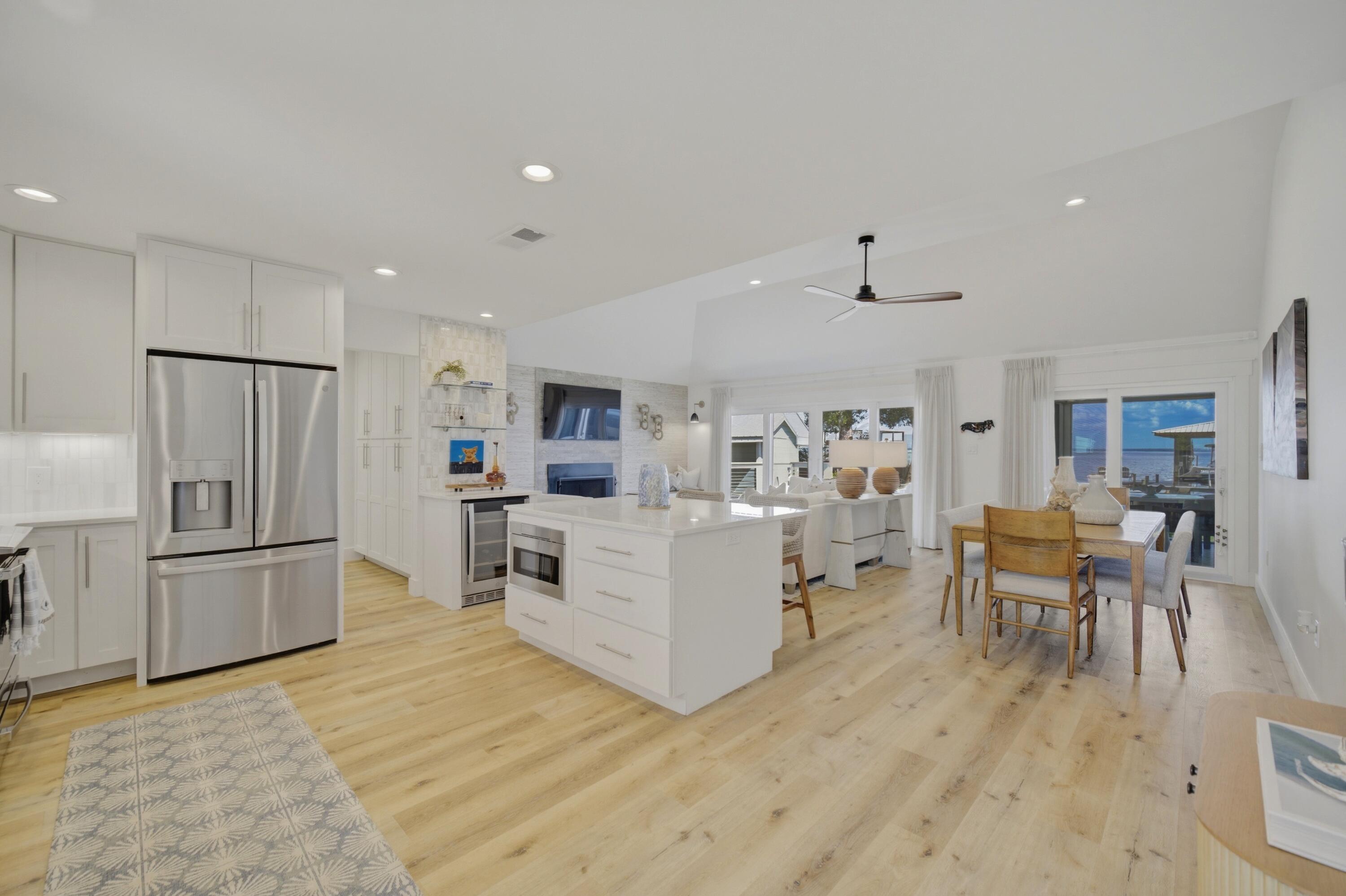 SANTA ROSA BCH EST - Residential