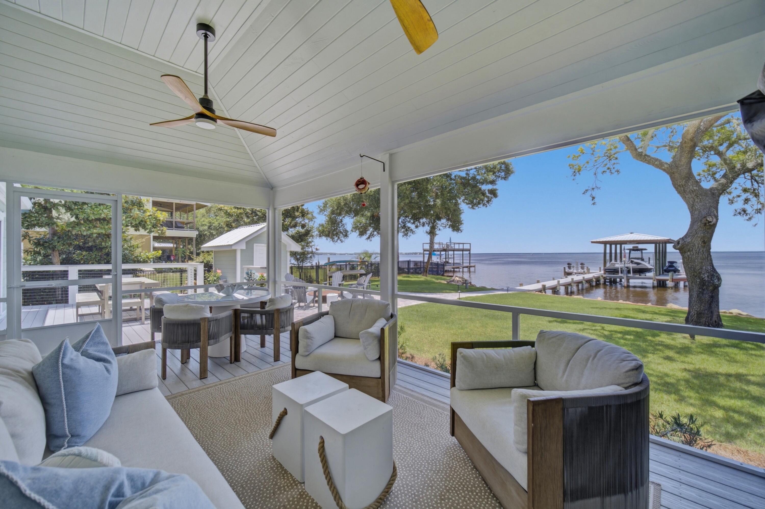 SANTA ROSA BCH EST - Residential