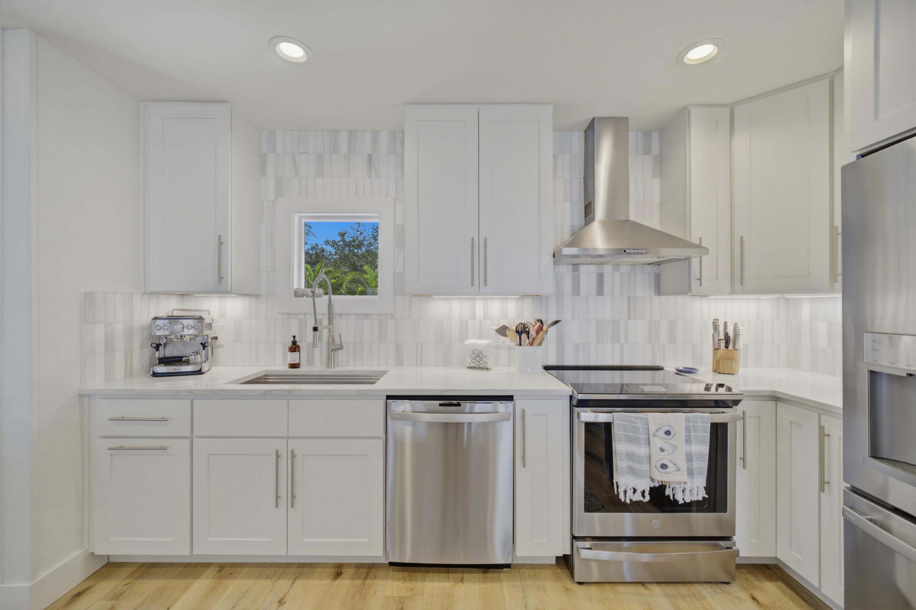 SANTA ROSA BCH EST - Residential