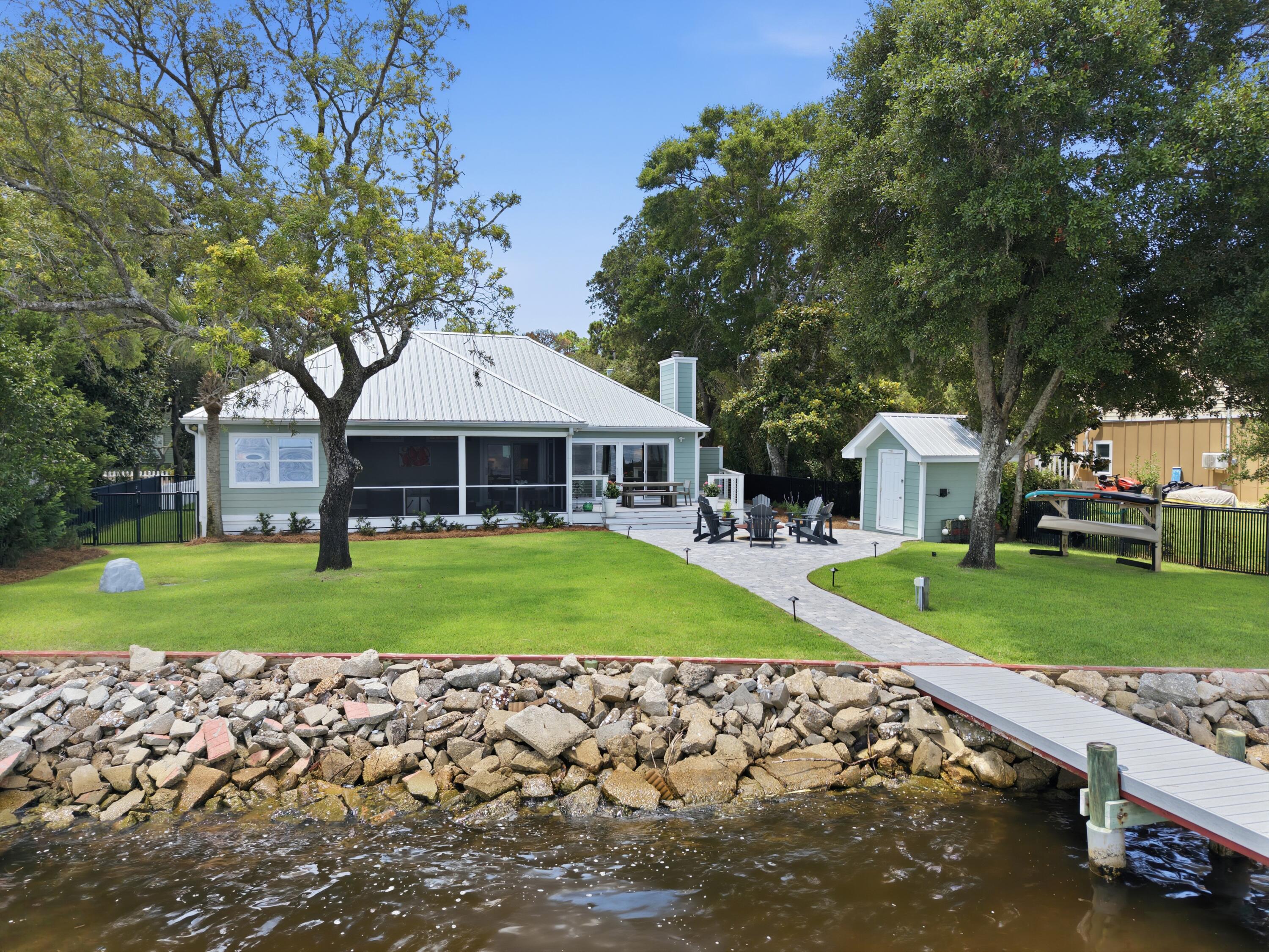 SANTA ROSA BCH EST - Residential