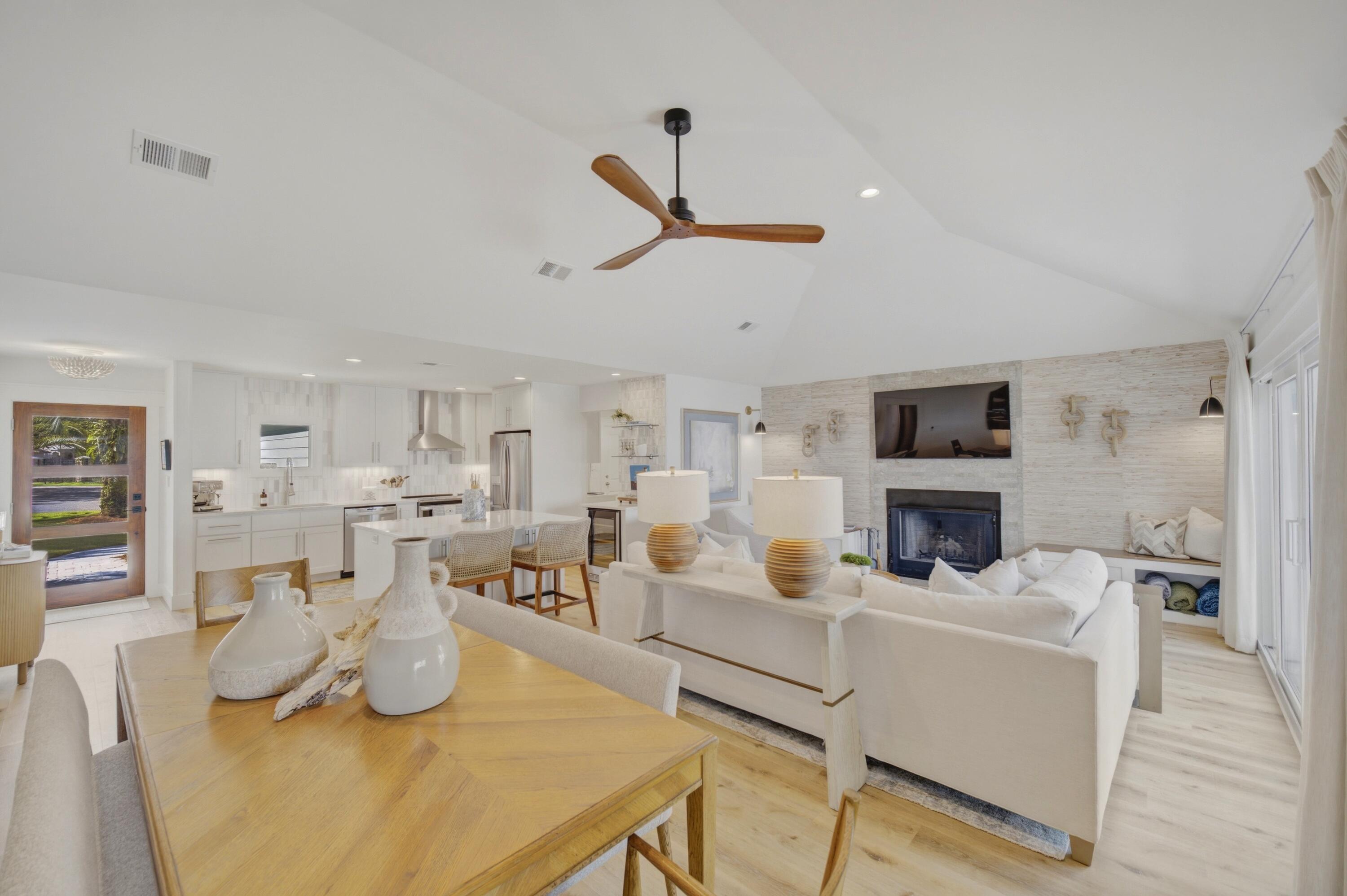 SANTA ROSA BCH EST - Residential