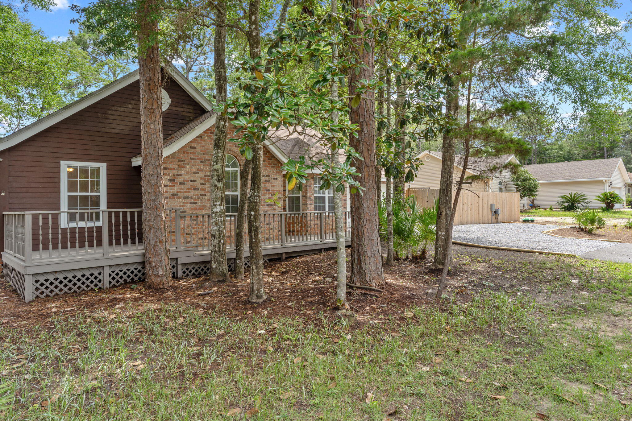 HARBOR OAKS - Residential