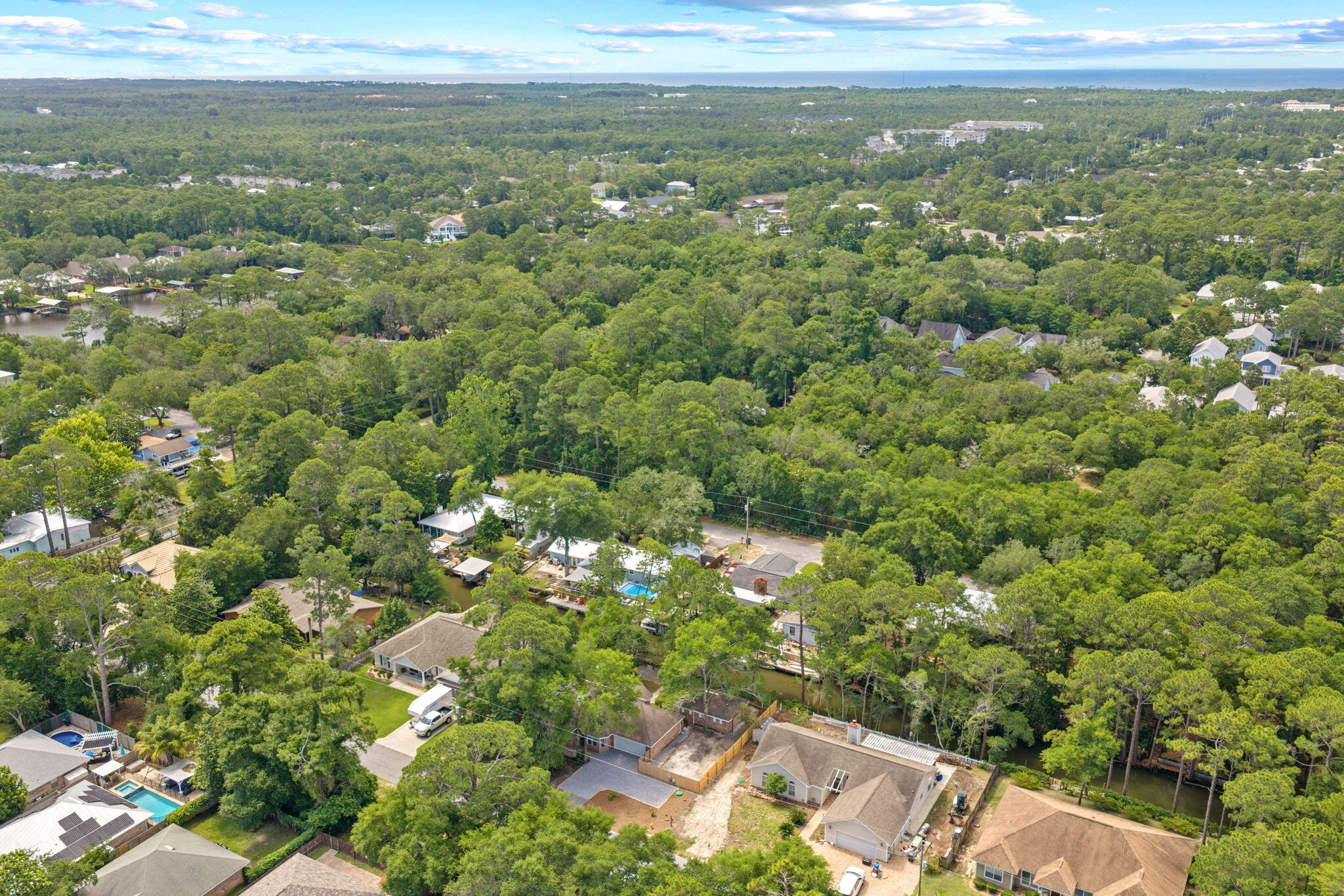 HARBOR OAKS - Residential