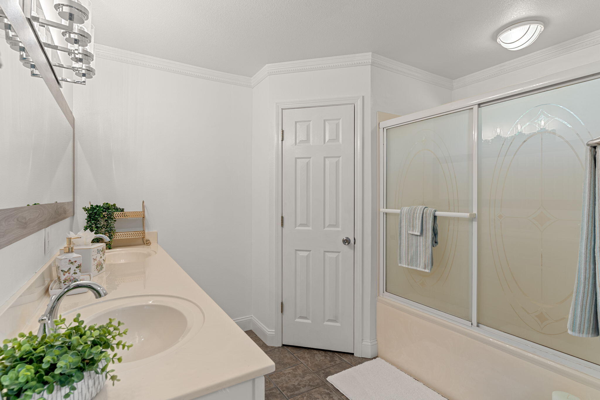 HARBOR OAKS - Residential