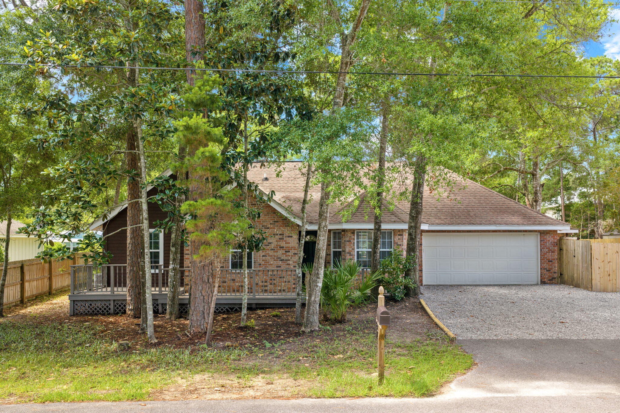 HARBOR OAKS - Residential