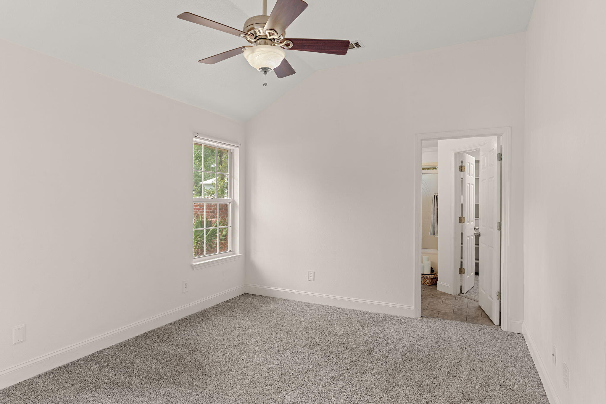 HARBOR OAKS - Residential