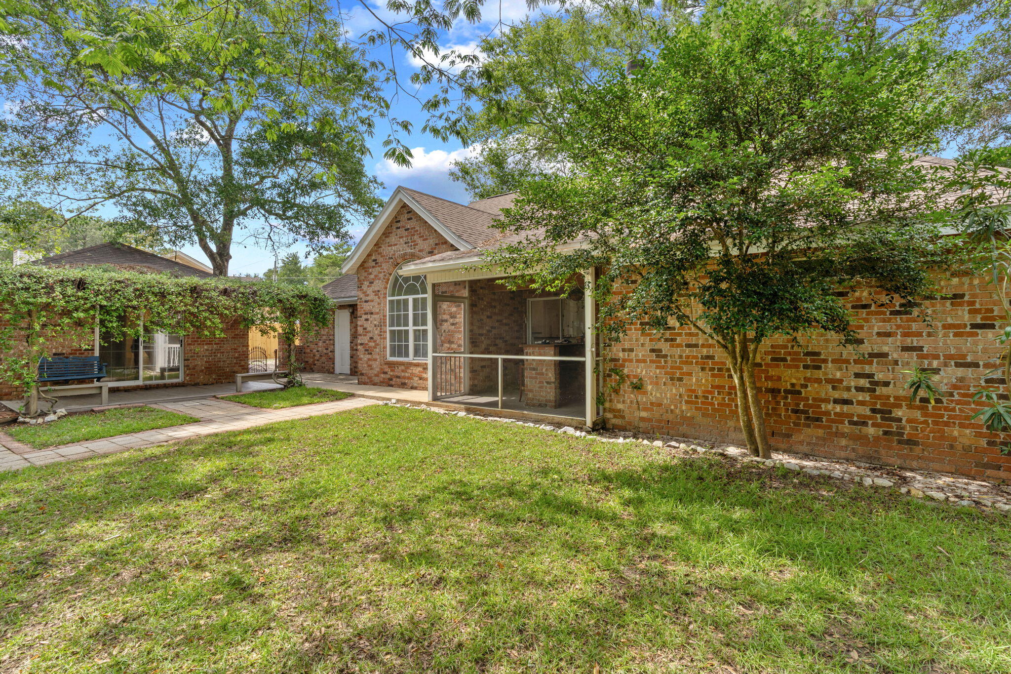 HARBOR OAKS - Residential