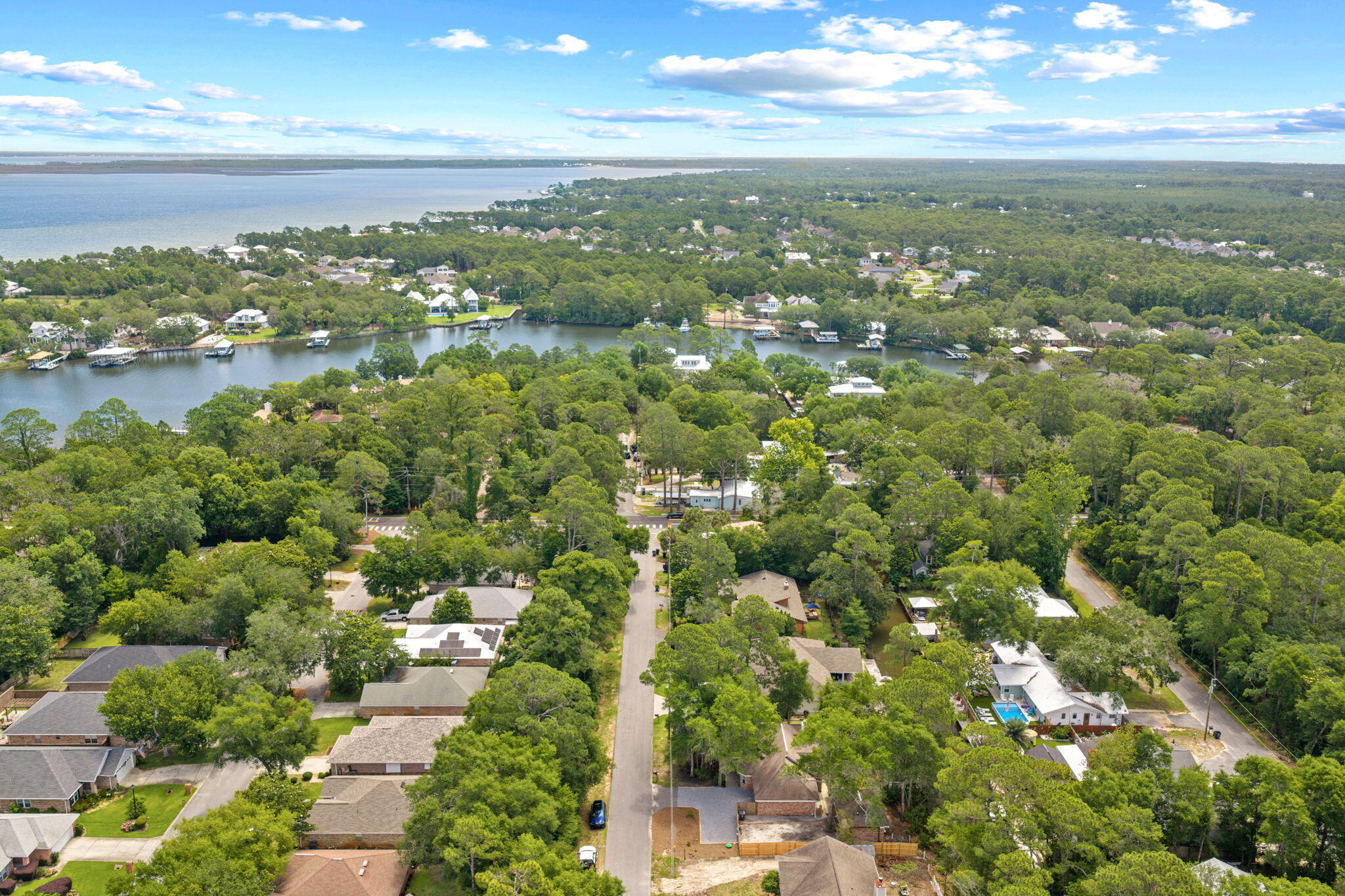 HARBOR OAKS - Residential