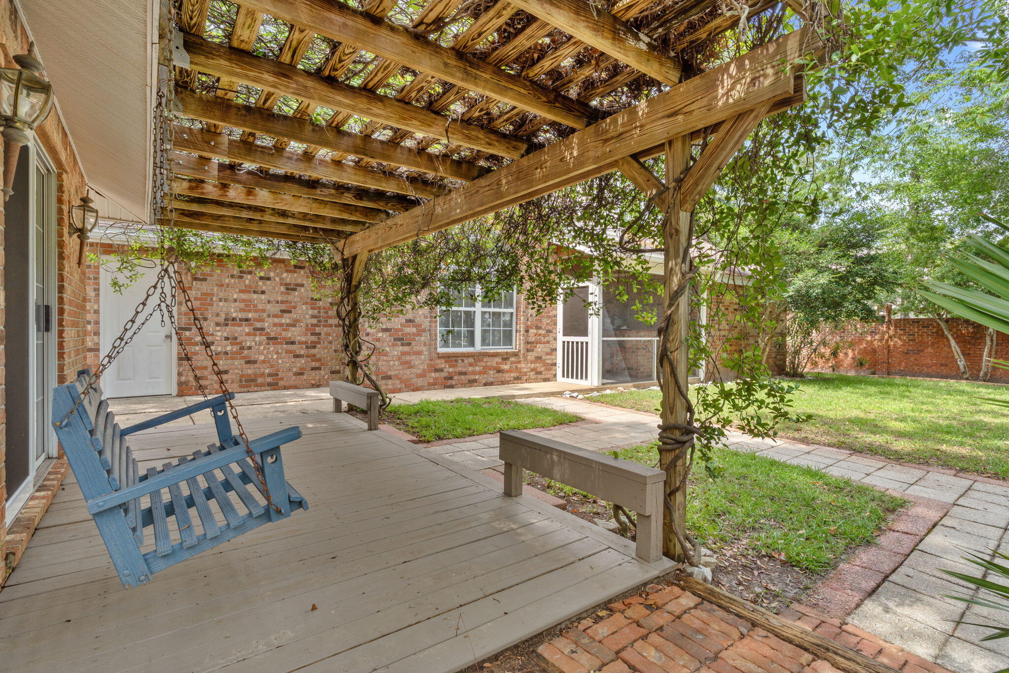 HARBOR OAKS - Residential