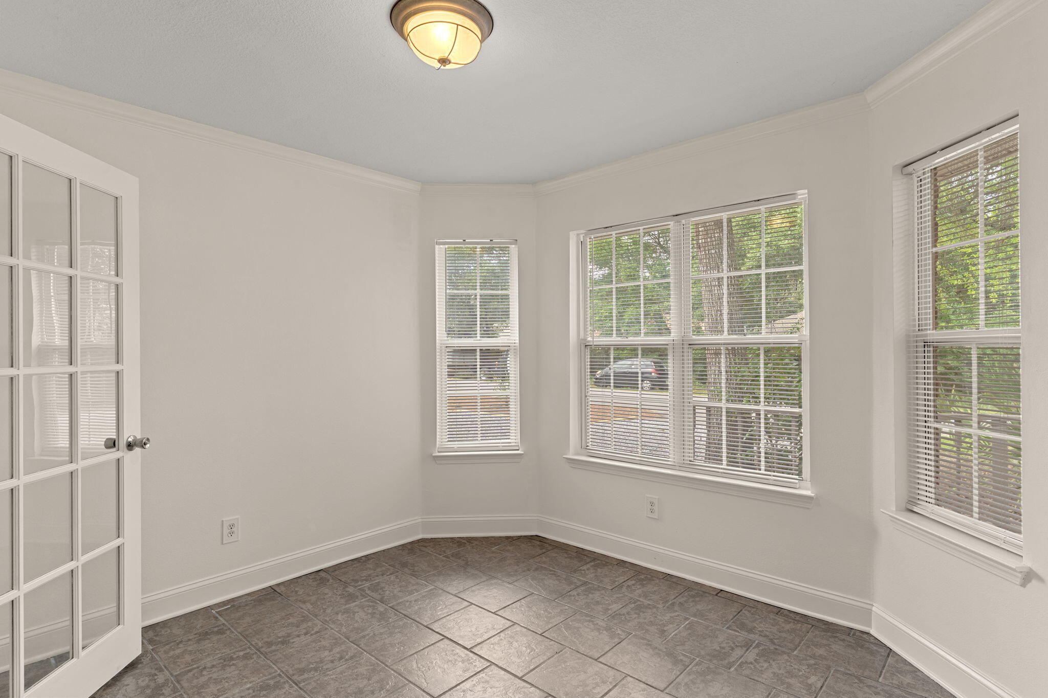 HARBOR OAKS - Residential