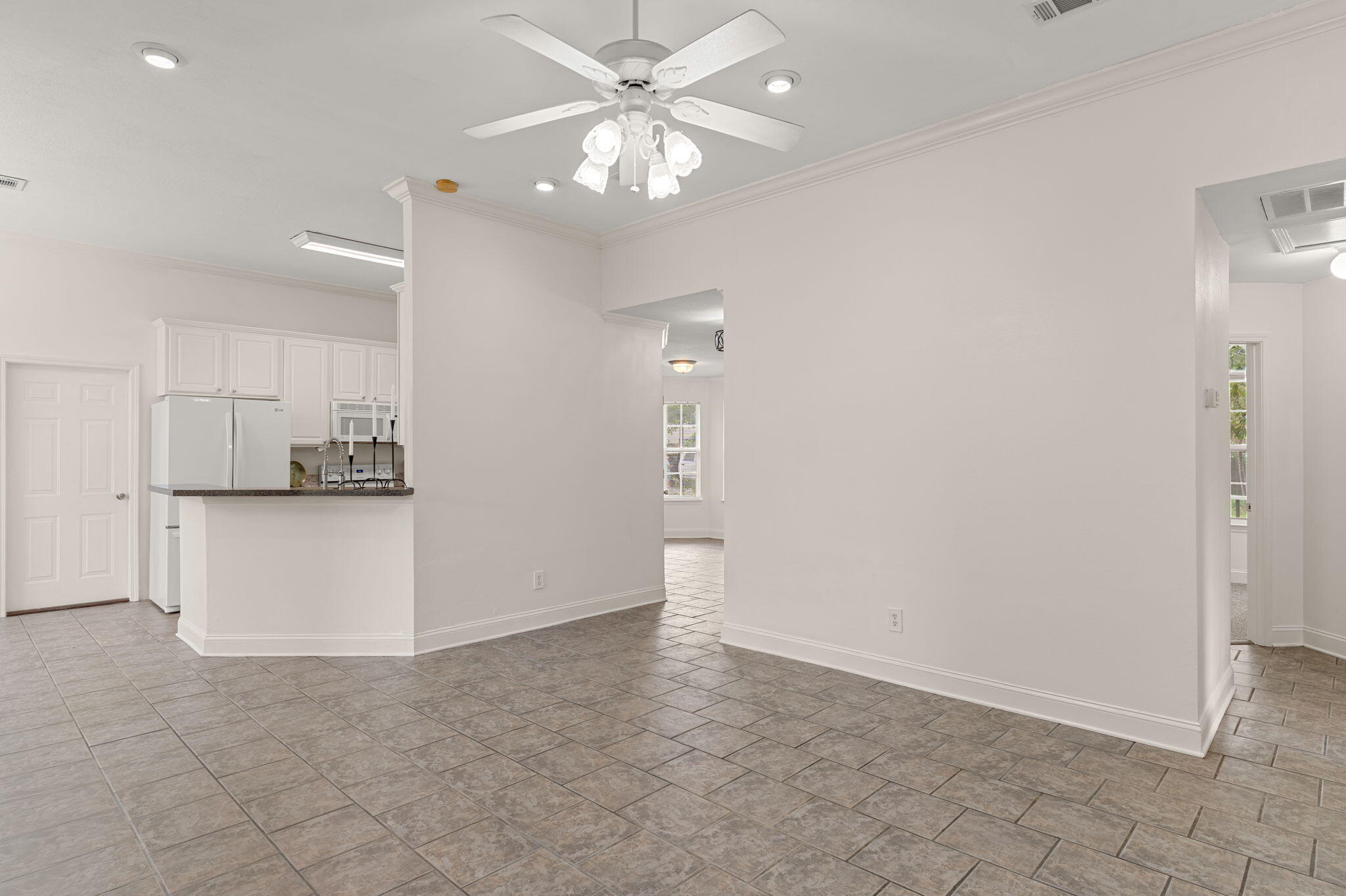 HARBOR OAKS - Residential