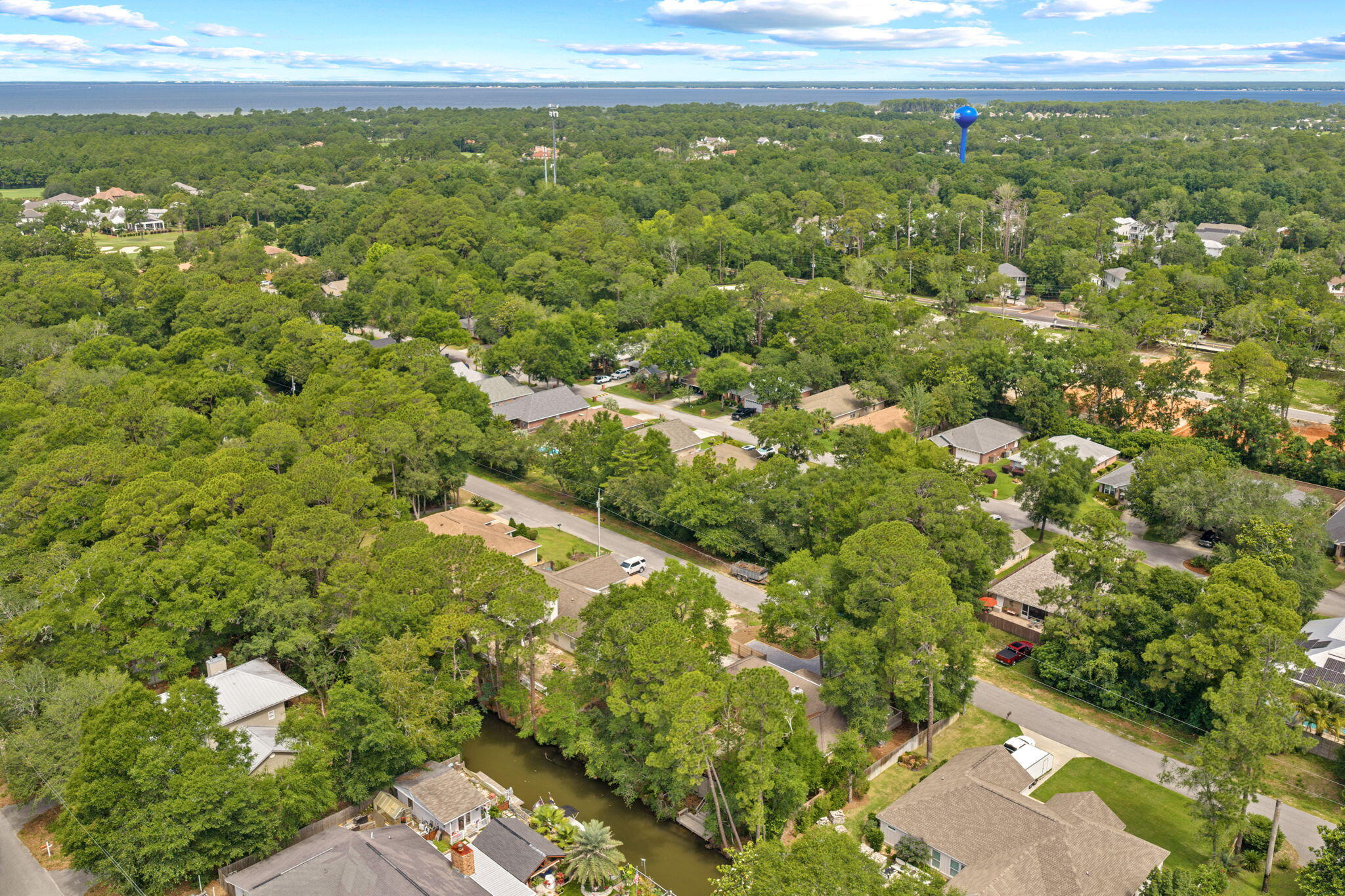 HARBOR OAKS - Residential