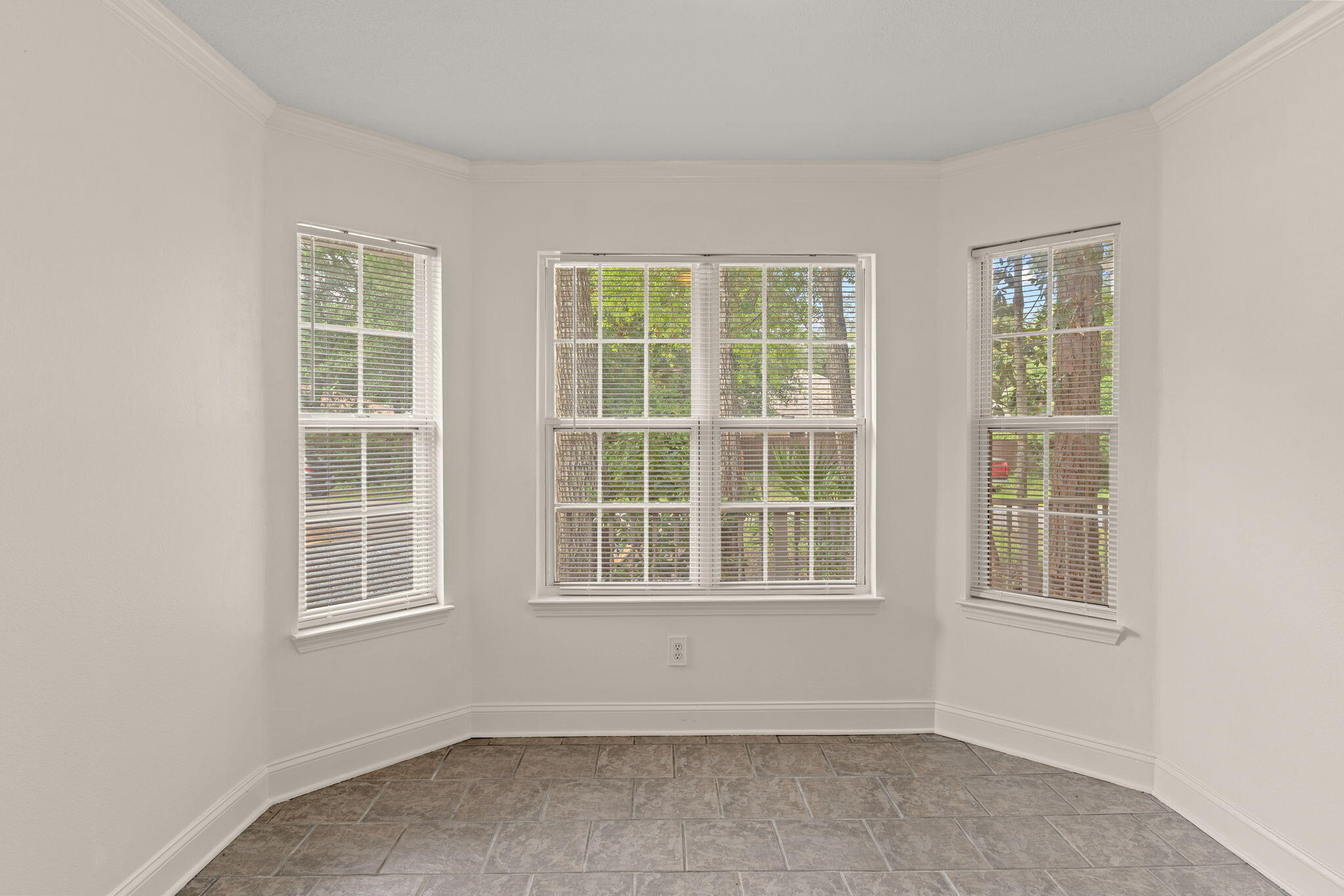 HARBOR OAKS - Residential