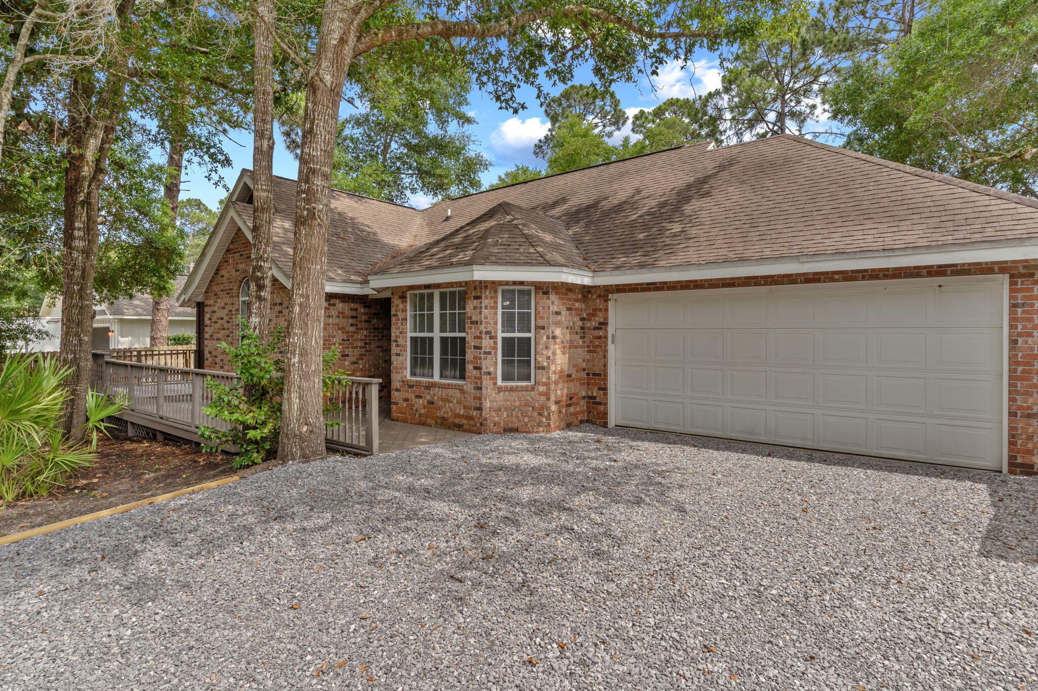 HARBOR OAKS - Residential