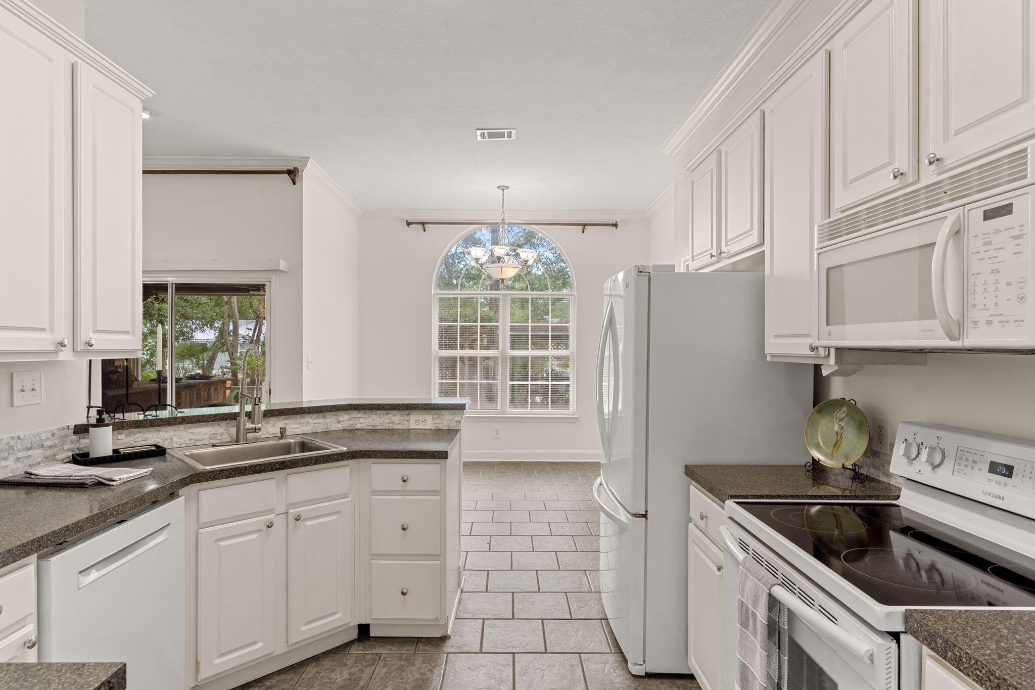 HARBOR OAKS - Residential