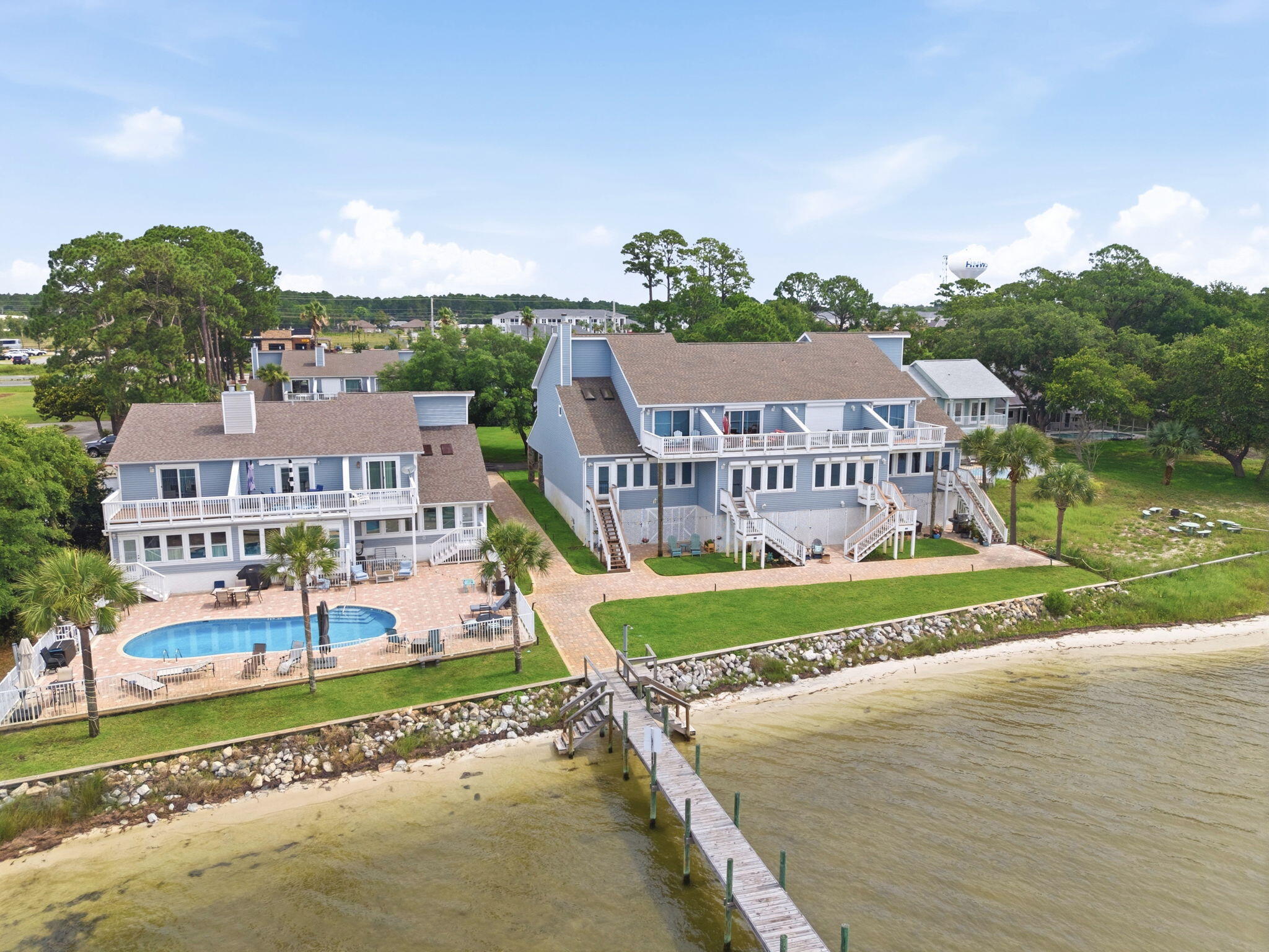 SEA PINES T/H - Residential
