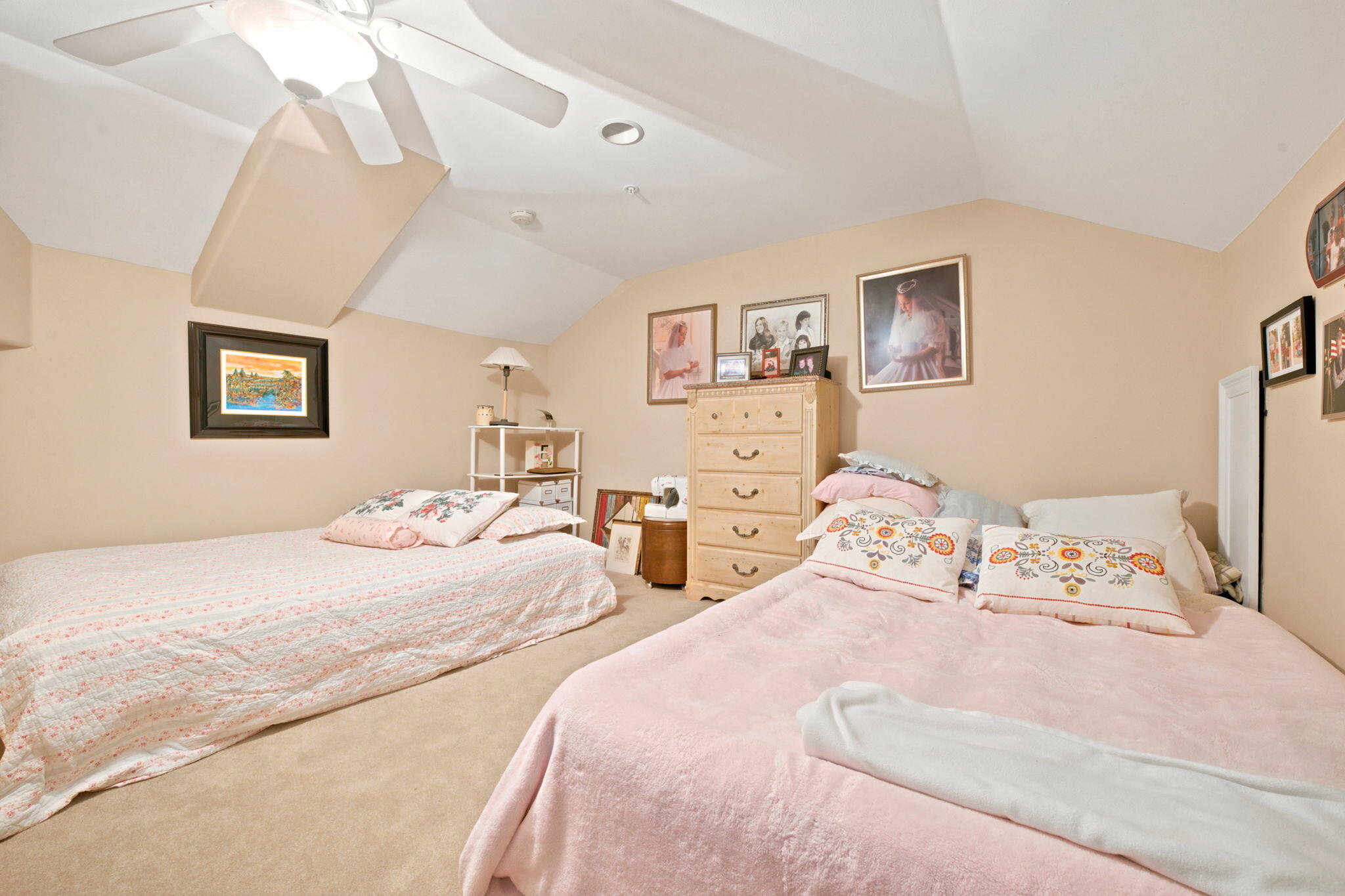 SEA PINES T/H - Residential