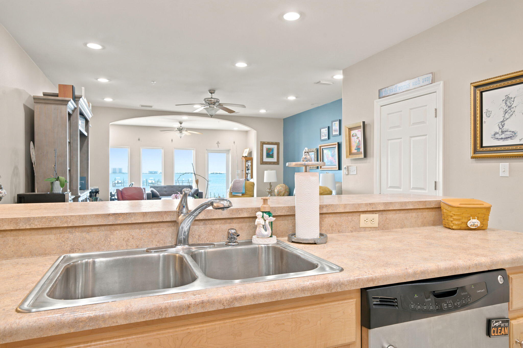 SEA PINES T/H - Residential