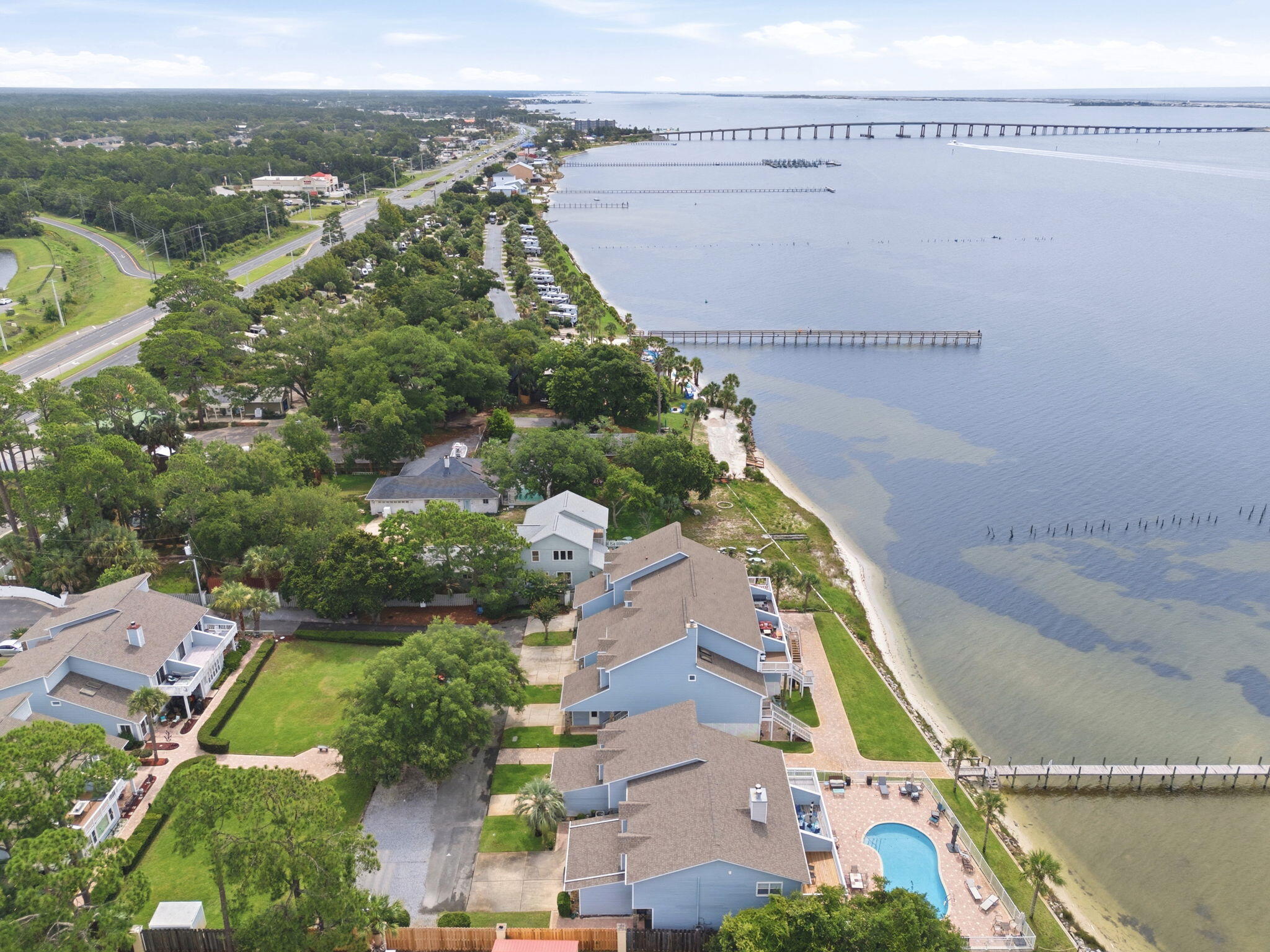 SEA PINES T/H - Residential
