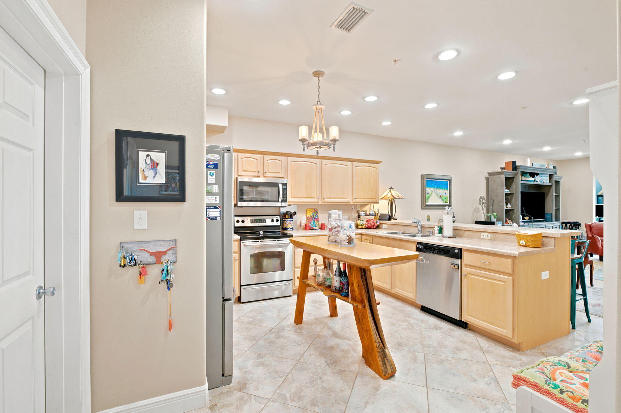 SEA PINES T/H - Residential