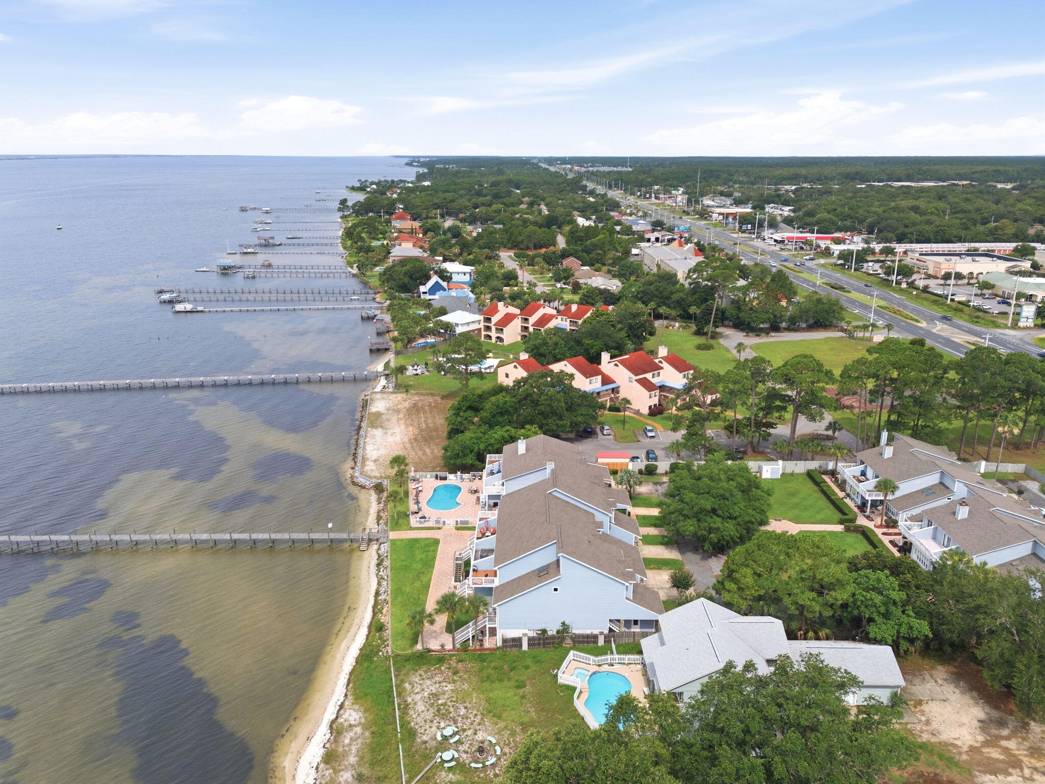 SEA PINES T/H - Residential
