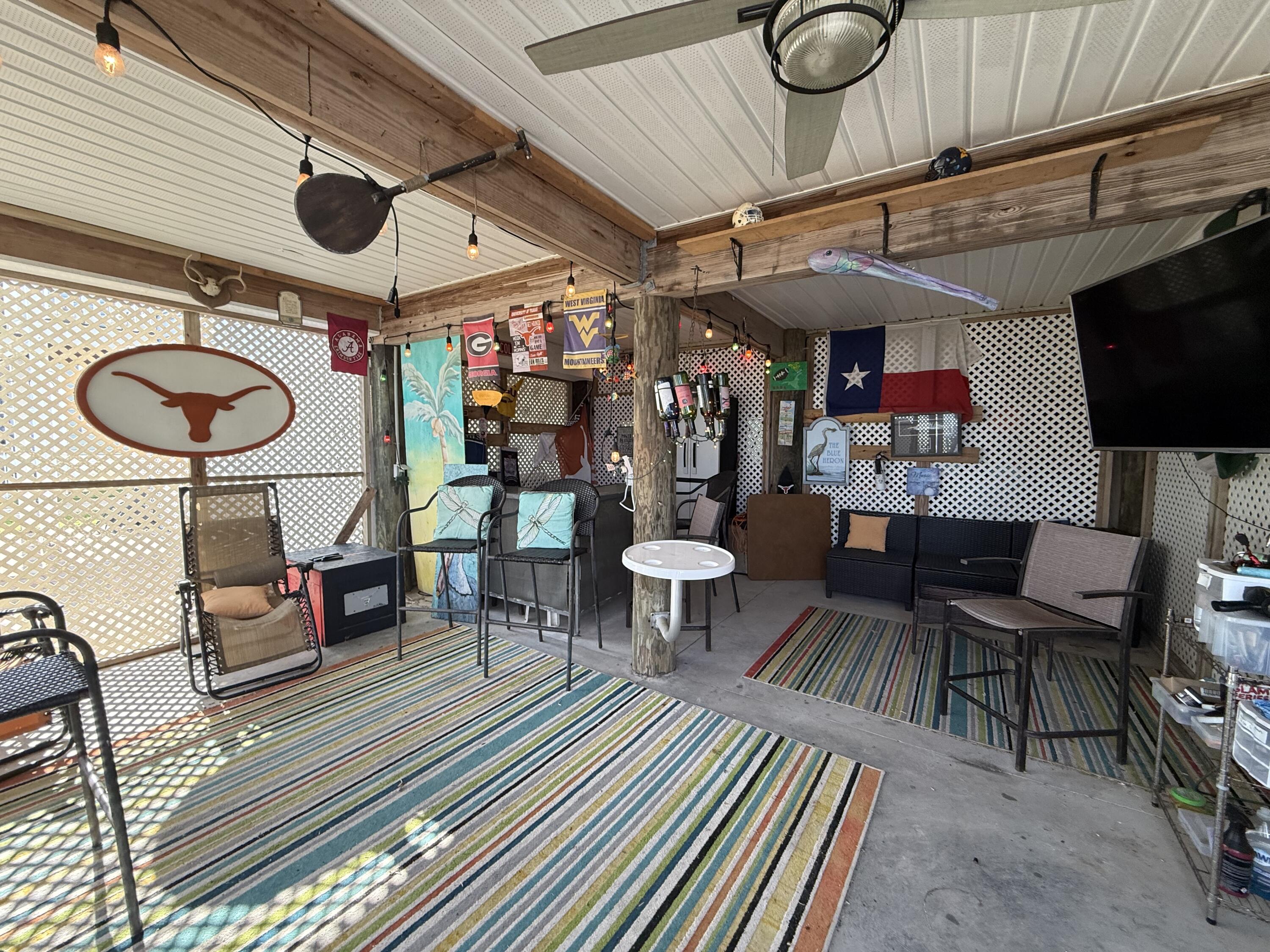 SEA PINES T/H - Residential