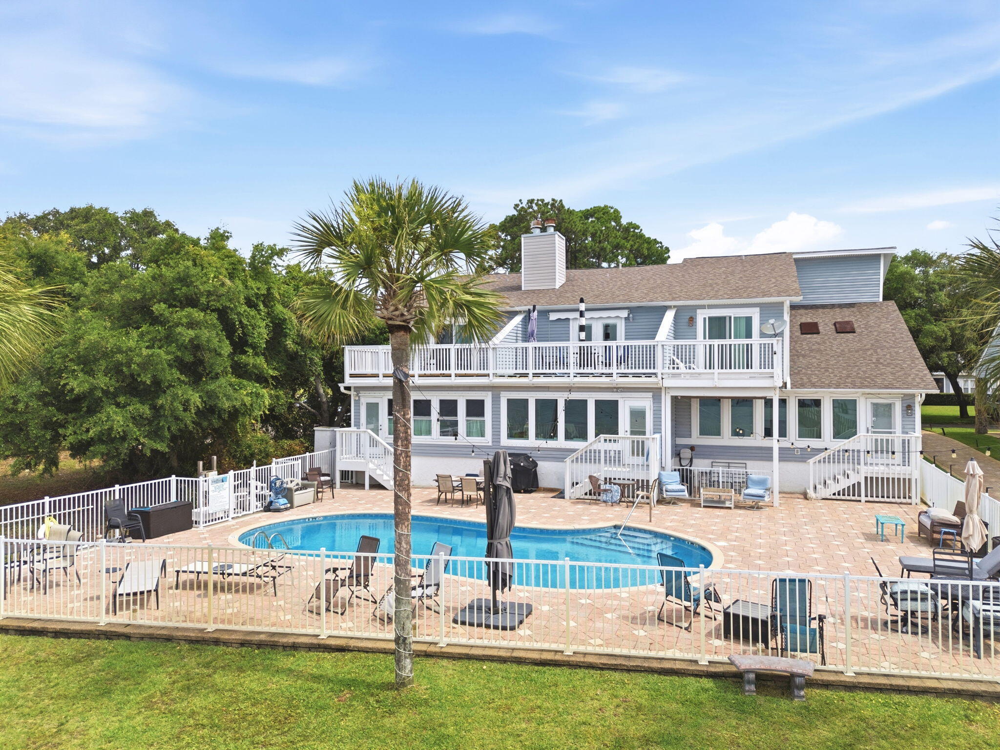 SEA PINES T/H - Residential