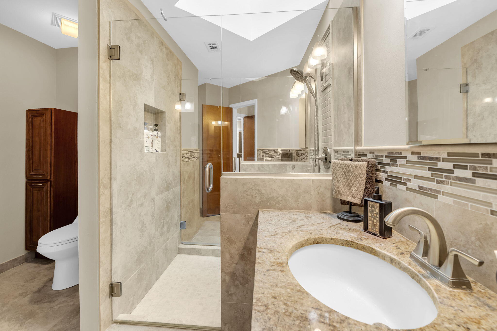 WATER OAKS 2 T/H - Residential