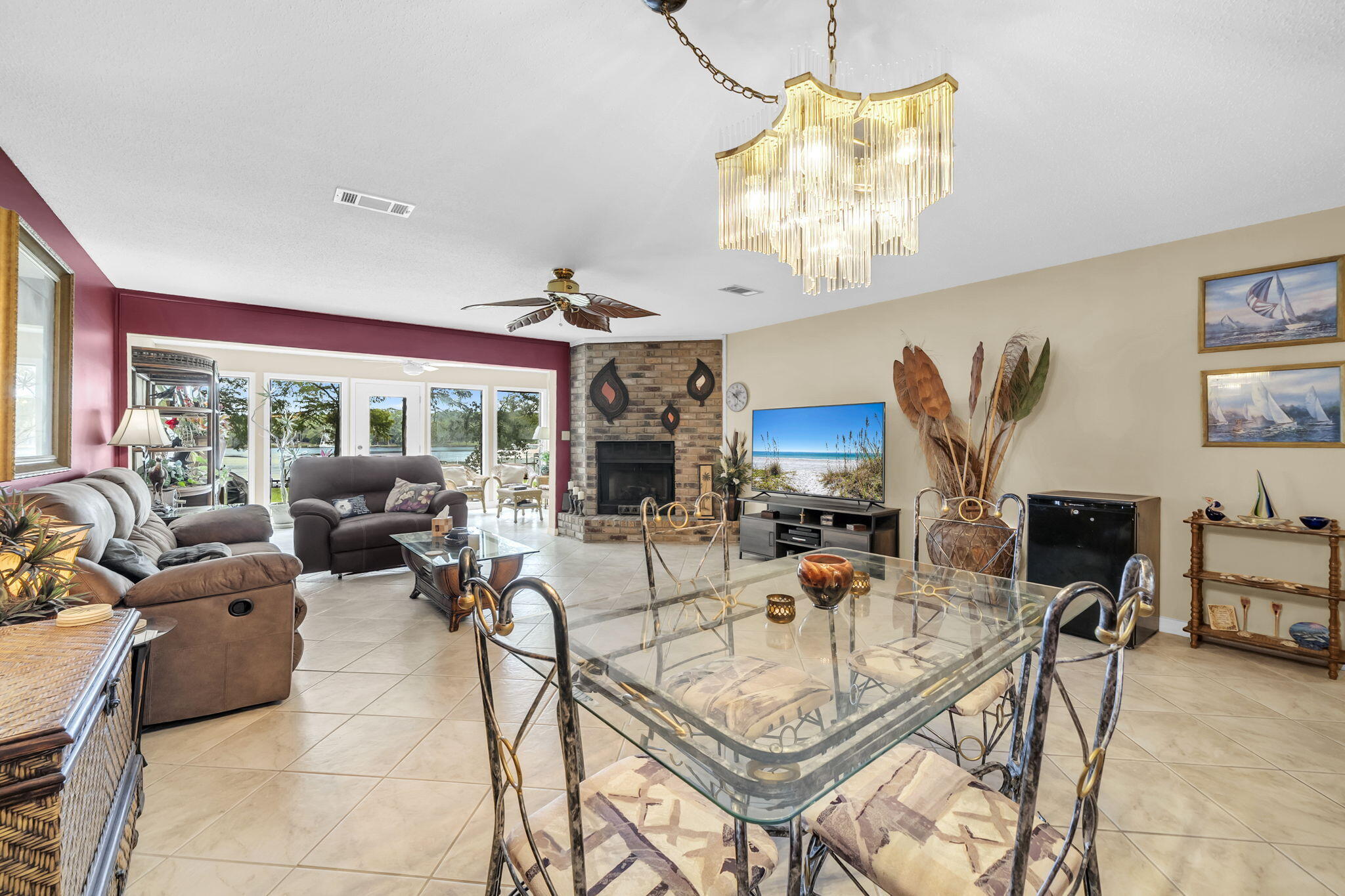 WATER OAKS 2 T/H - Residential