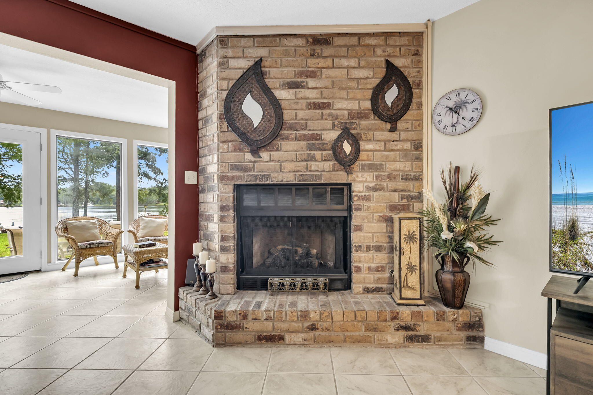 WATER OAKS 2 T/H - Residential