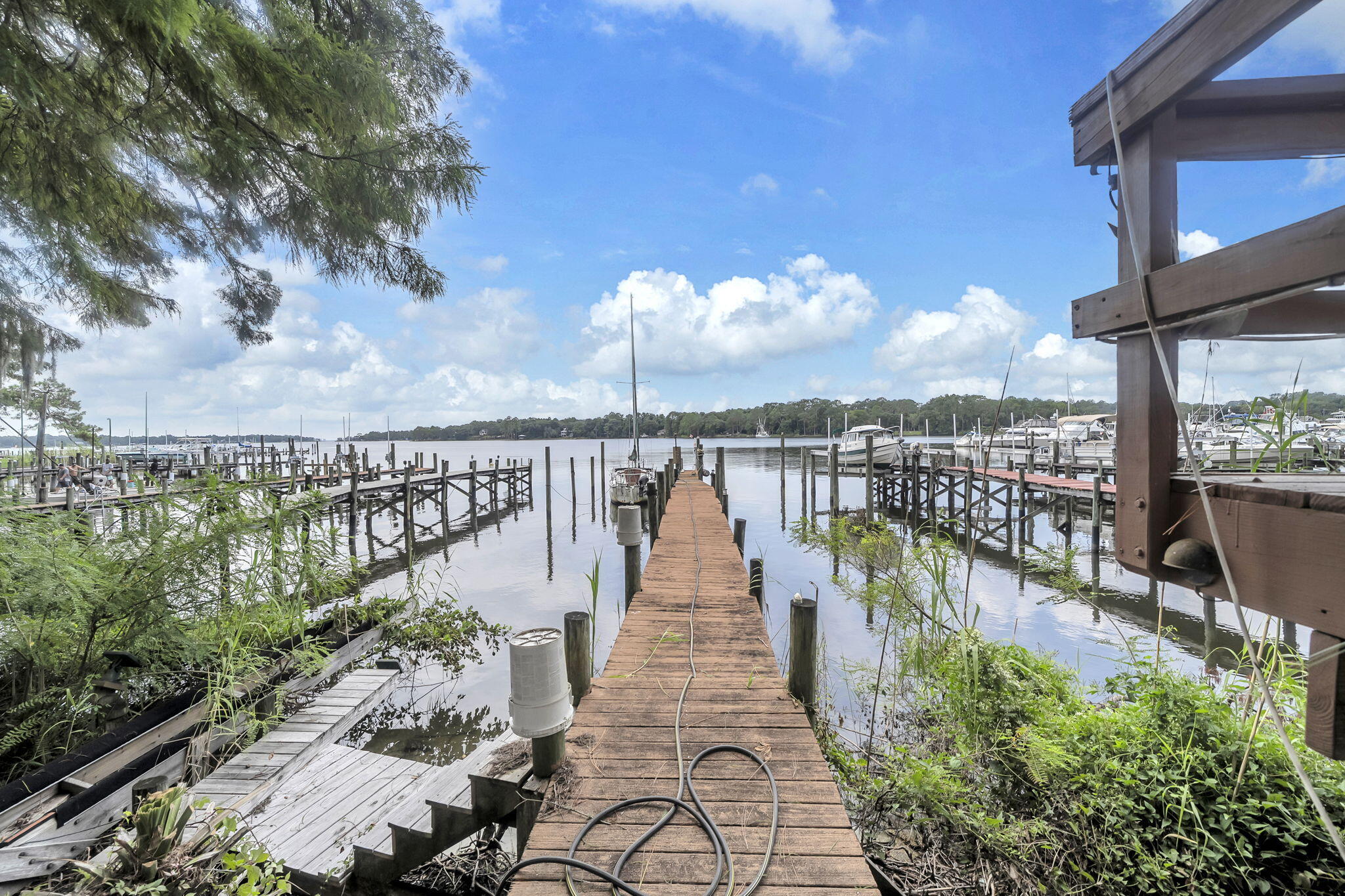 WATER OAKS 2 T/H - Residential
