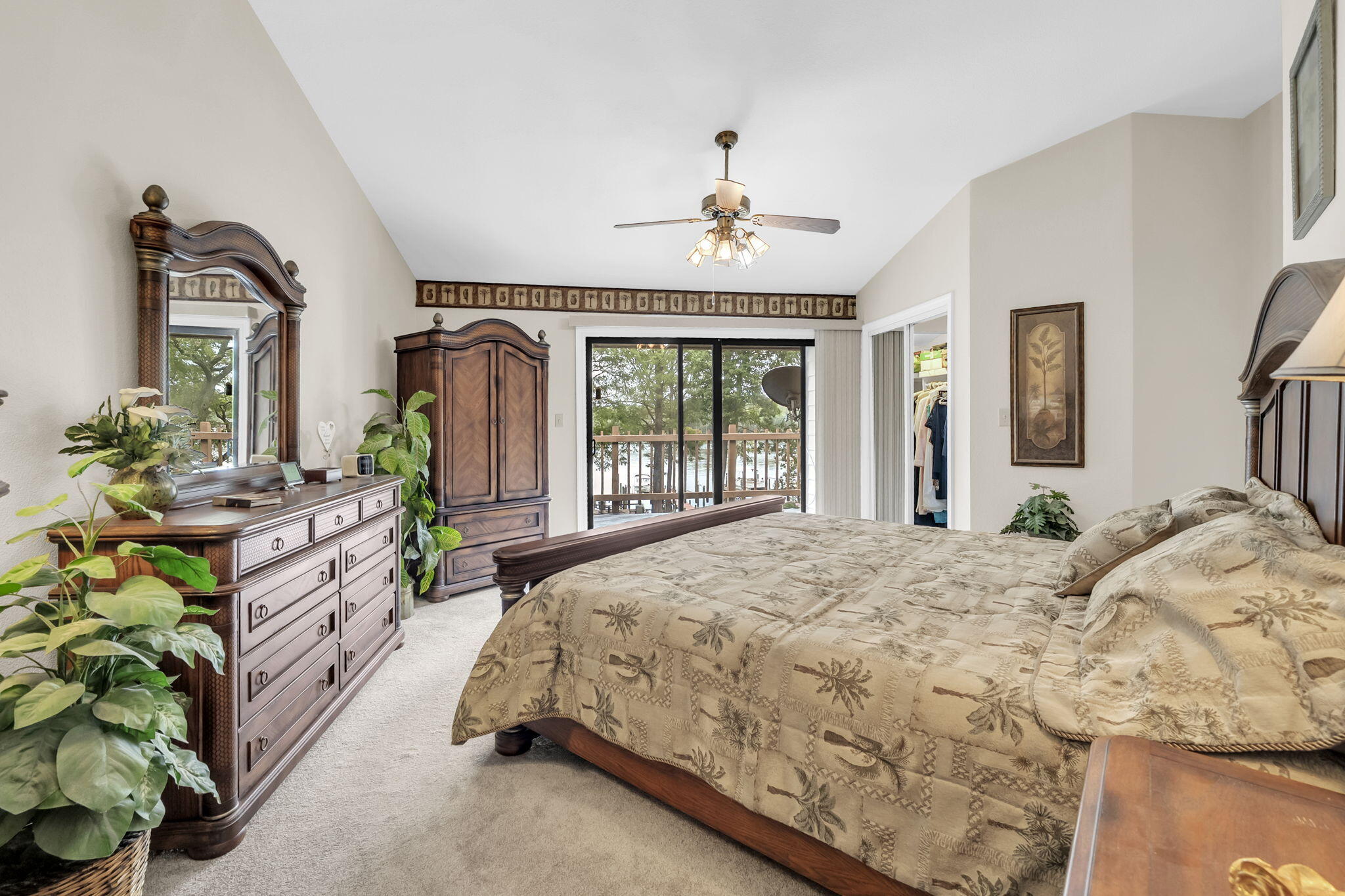 WATER OAKS 2 T/H - Residential