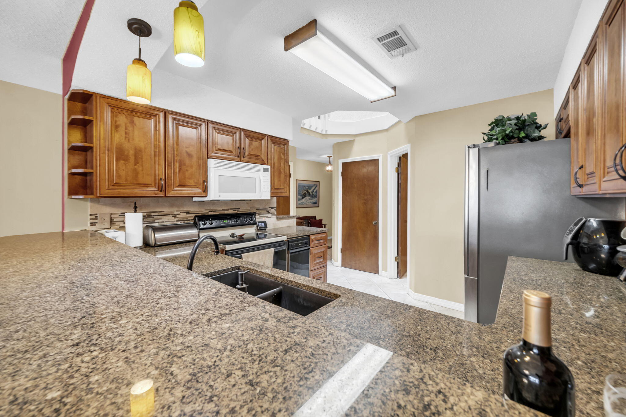 WATER OAKS 2 T/H - Residential